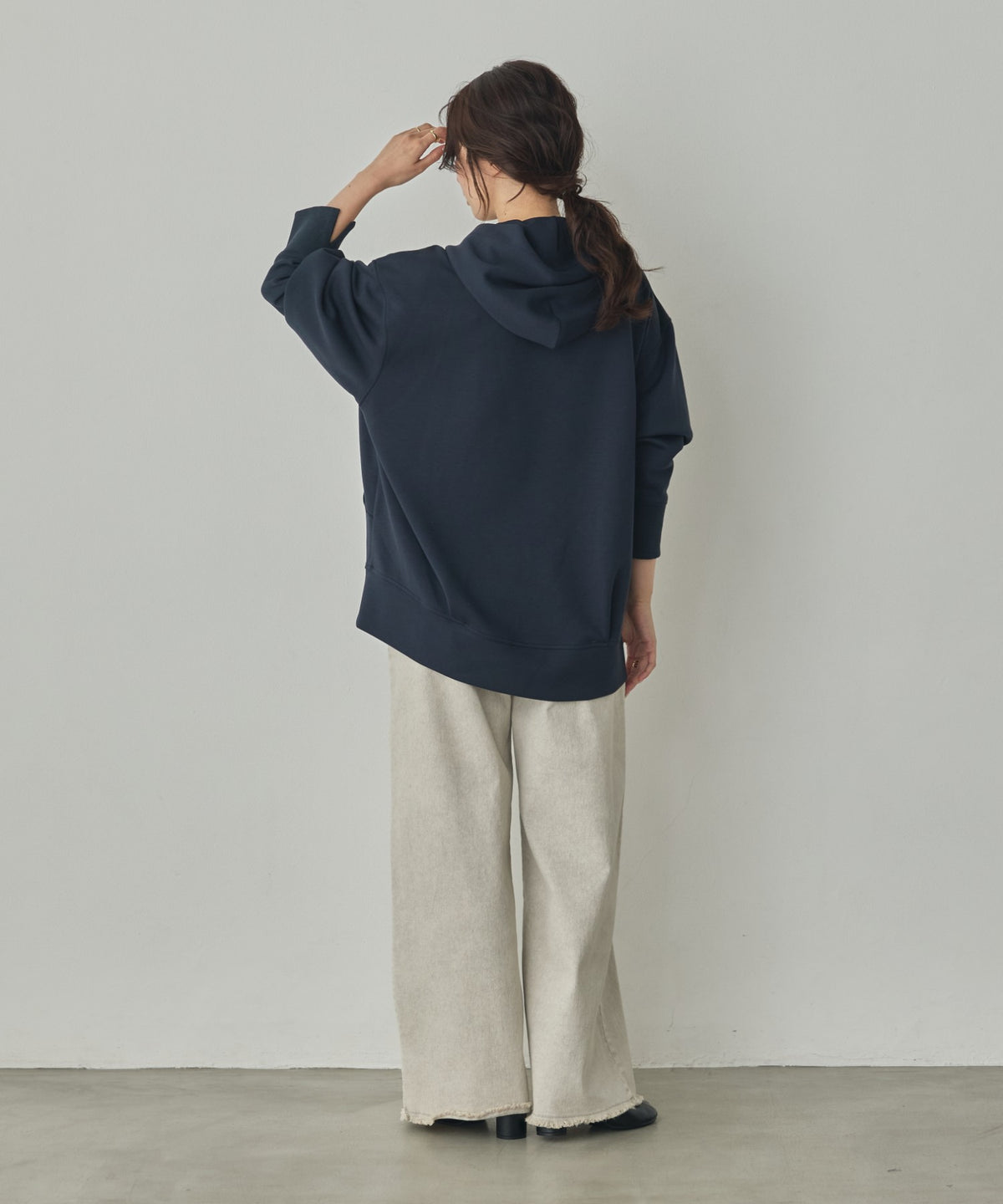 CARDBOARD ZIP-UP HOODIE