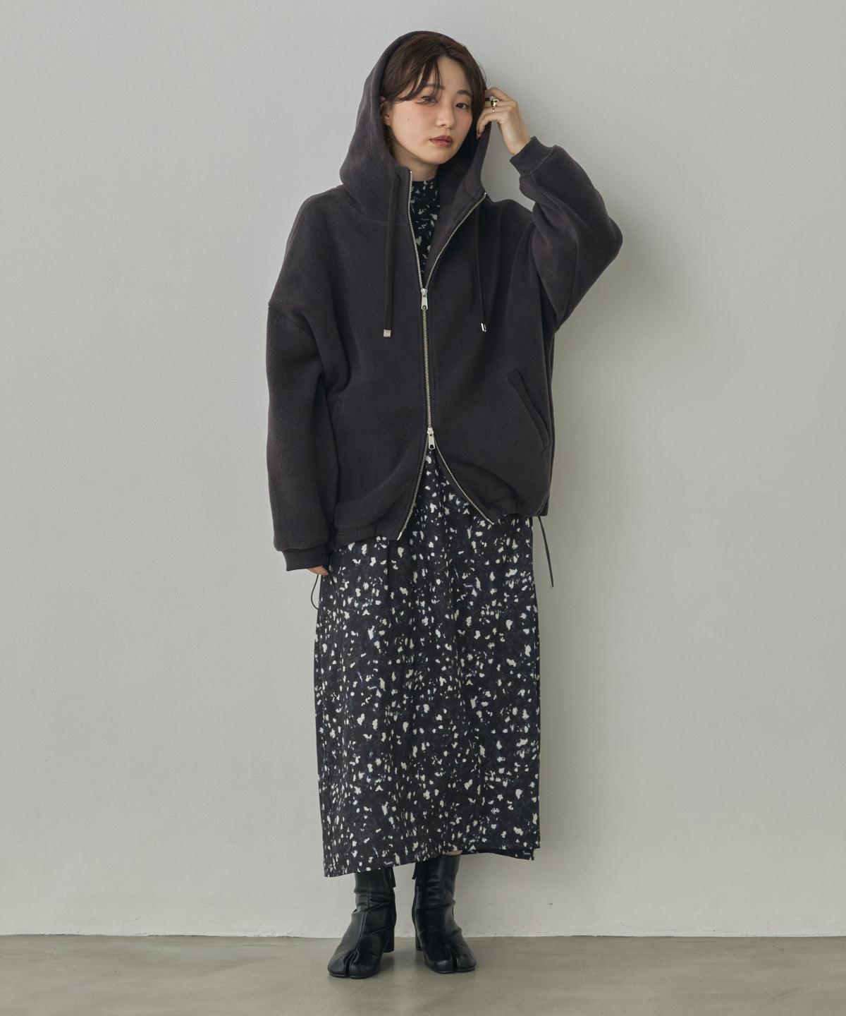 BOUCLÉ-CUT HOODED BLOUSON