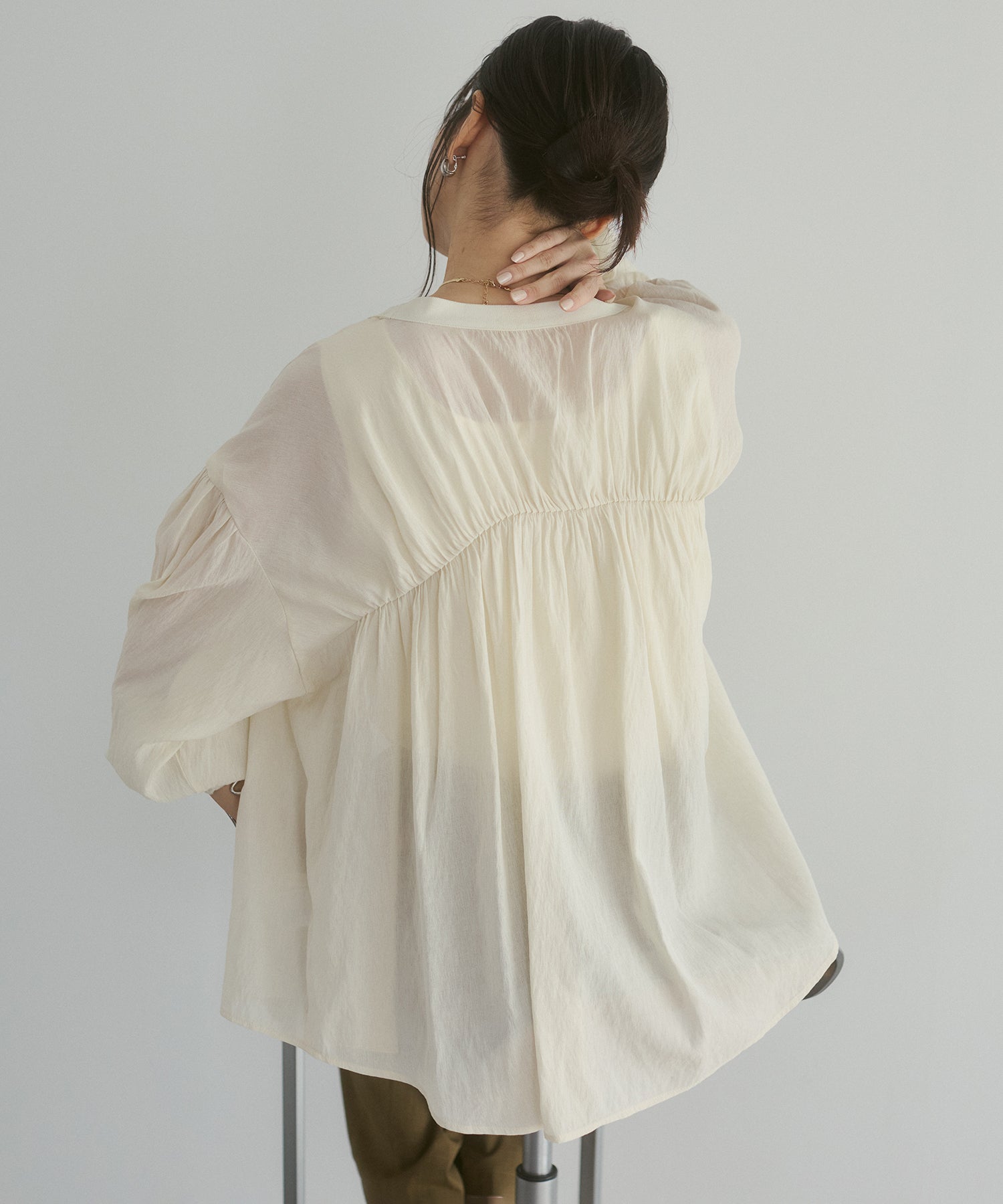 SHEER GATHERED CARDIGAN