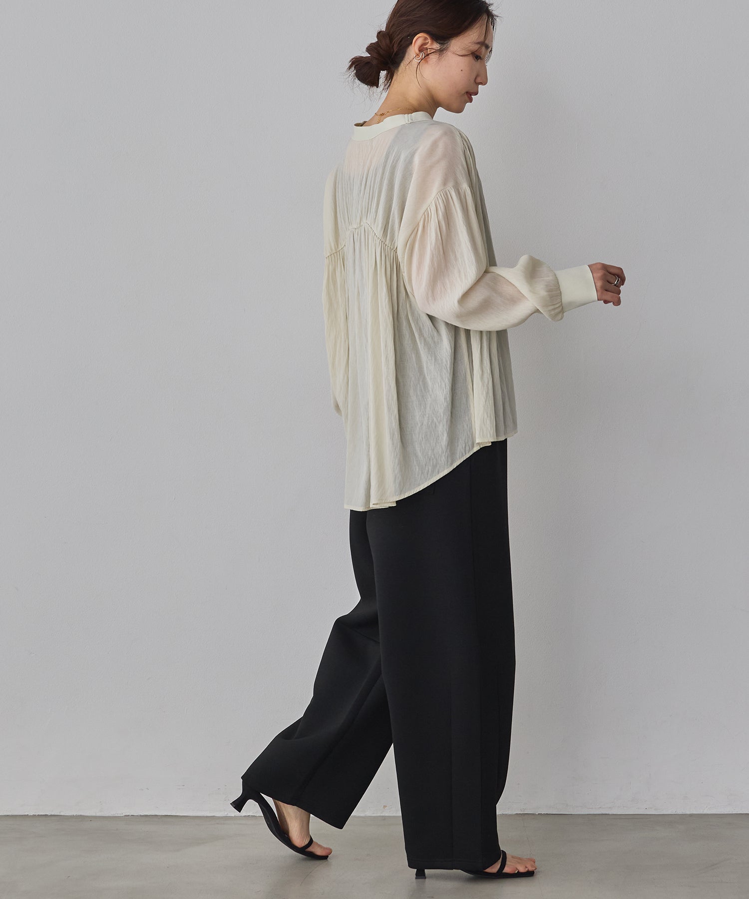 SHEER GATHERED CARDIGAN