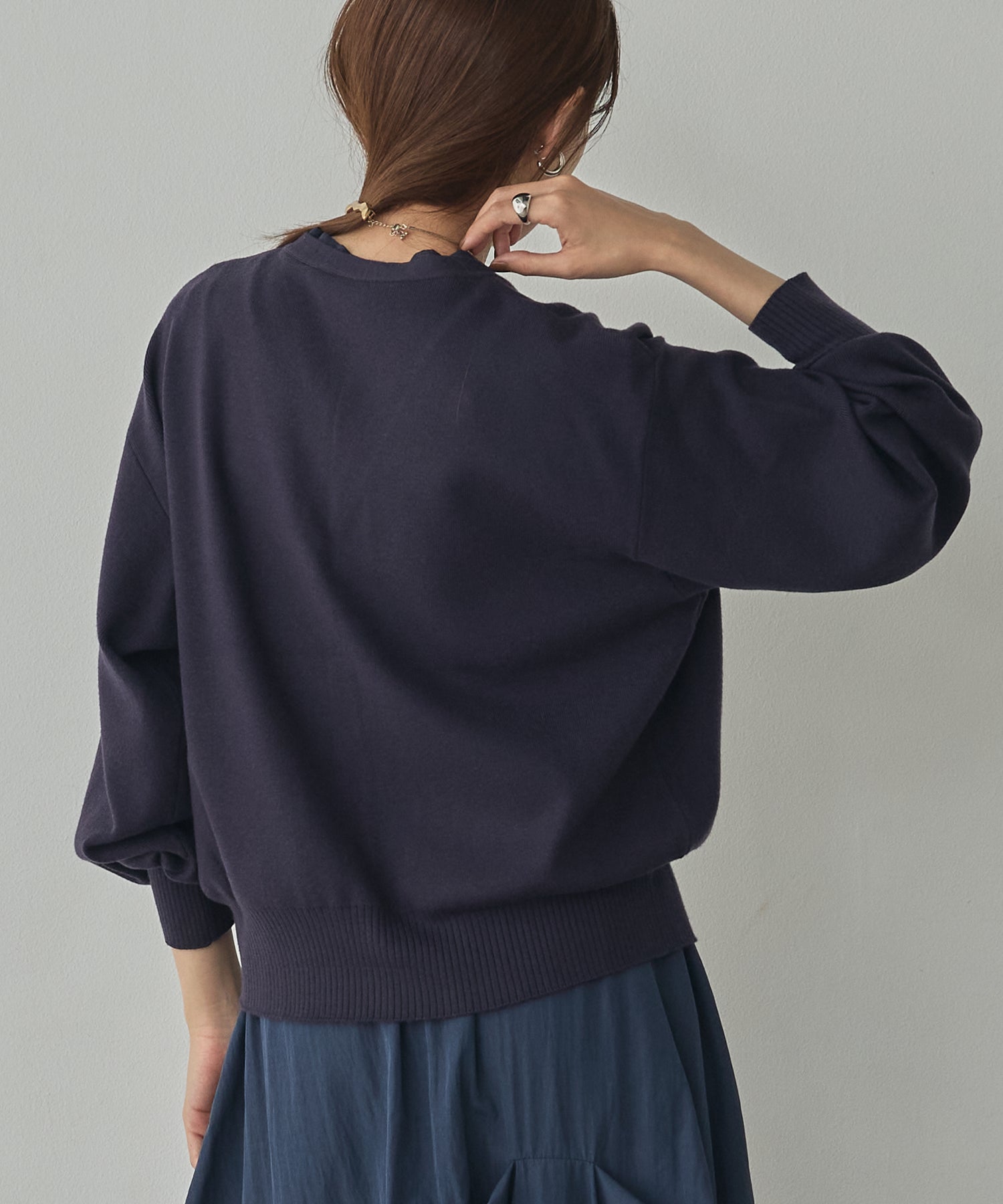 [ANTI-STATIC] YAWAMOCHI YARN V-NECK DOCKING CARDIGAN