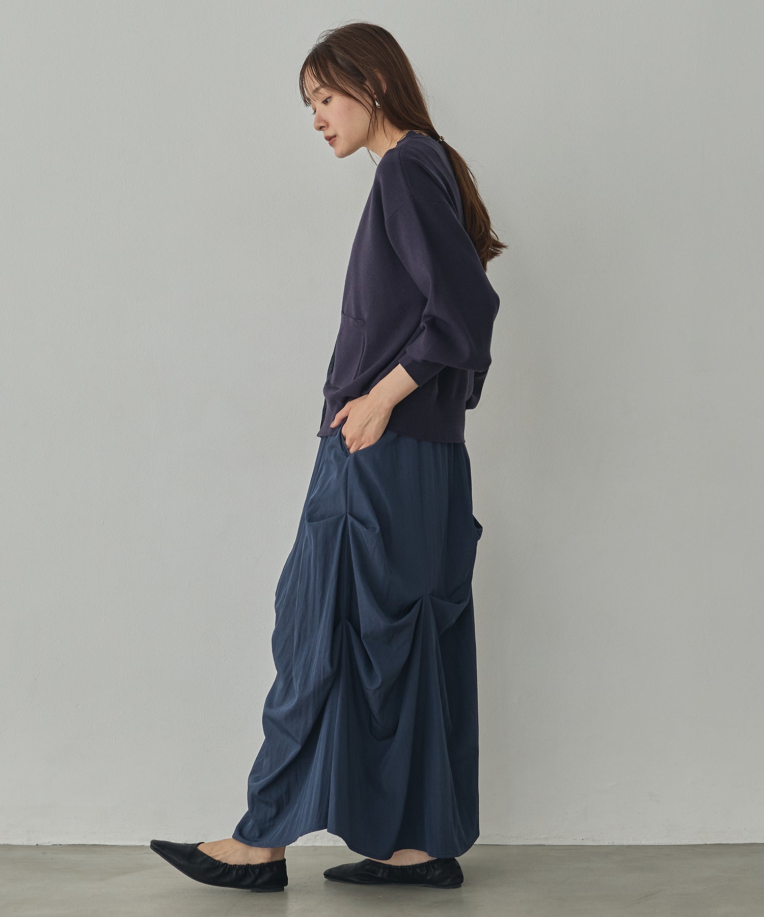 [ANTI-STATIC] YAWAMOCHI YARN V-NECK DOCKING CARDIGAN