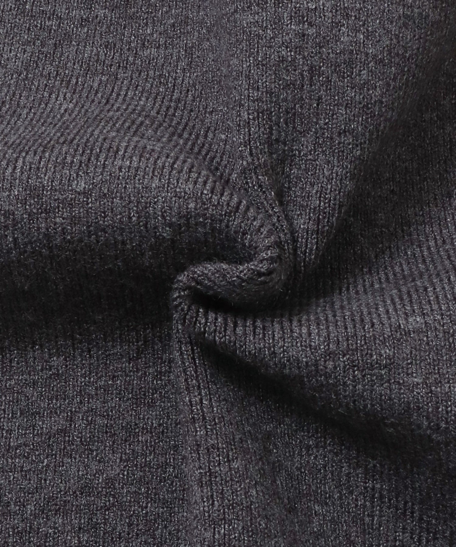 [ANTI-STATIC] YAWAMOCHI YARN V-NECK DOCKING CARDIGAN