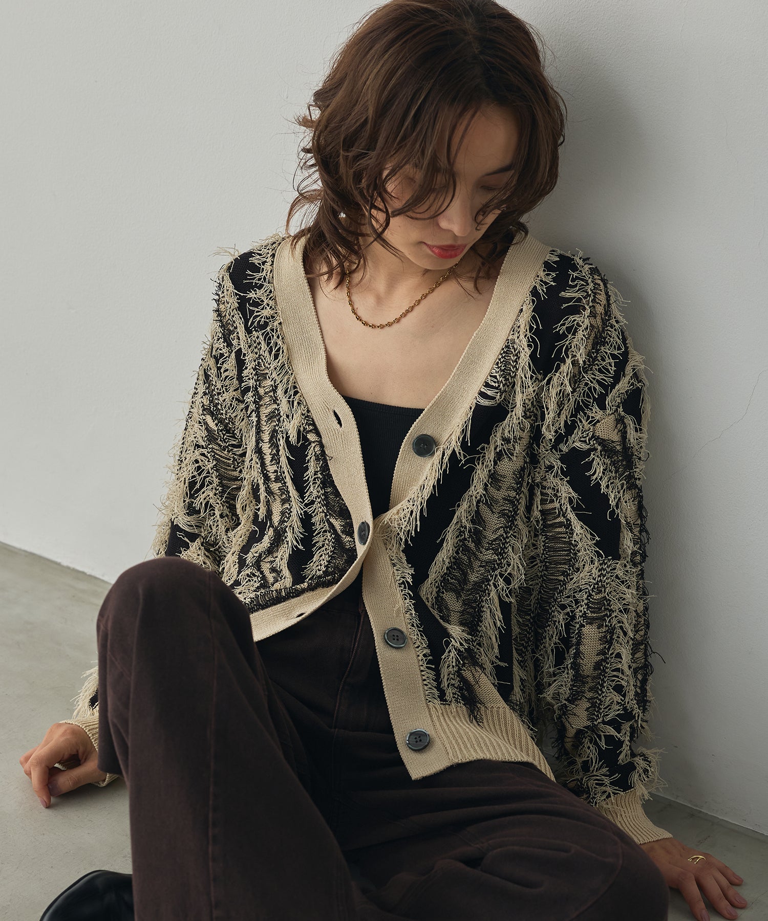[PRE-ORDER]FRINGE-DESIGN KNIT CARDIGAN