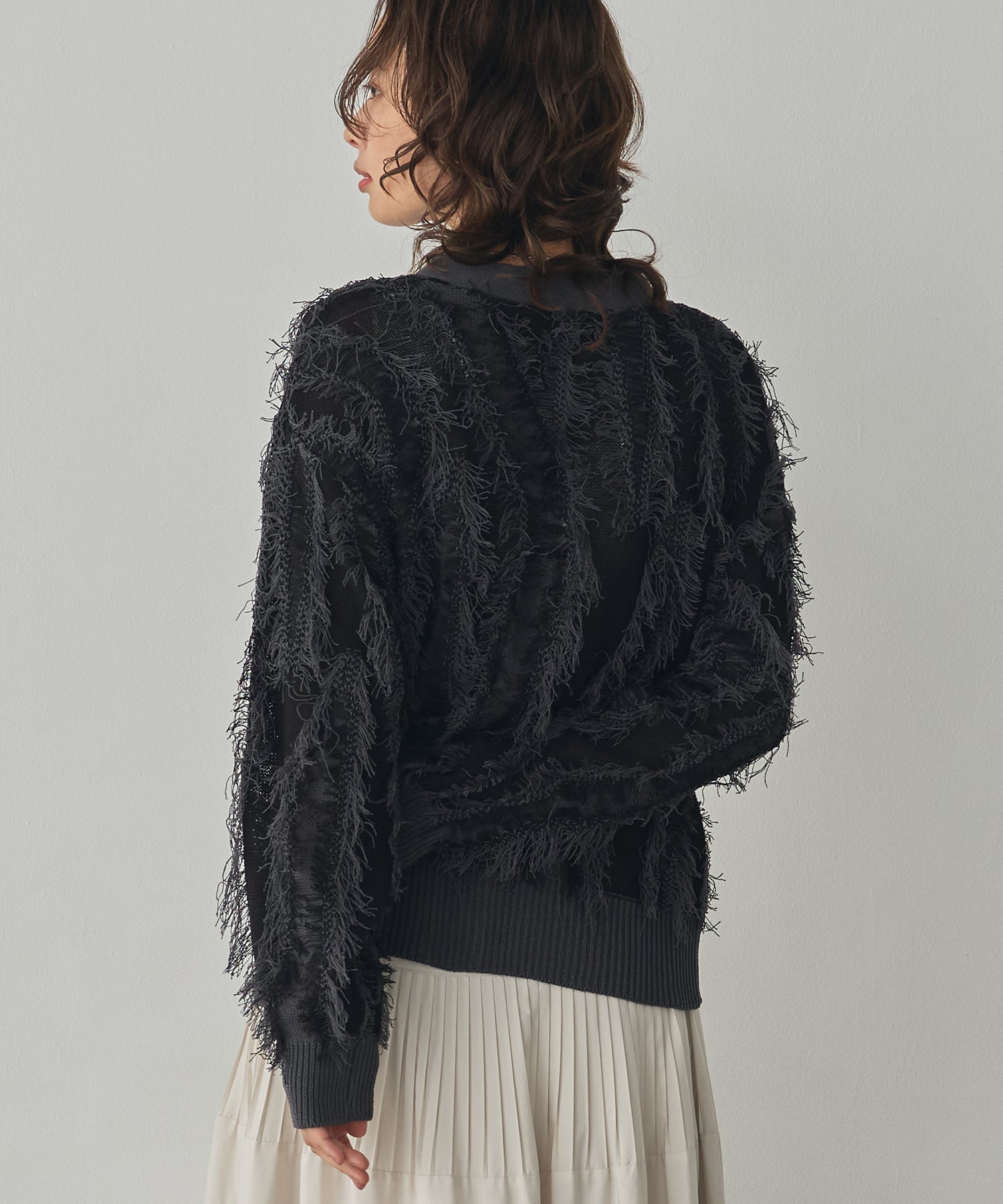 [PRE-ORDER]FRINGE-DESIGN KNIT CARDIGAN
