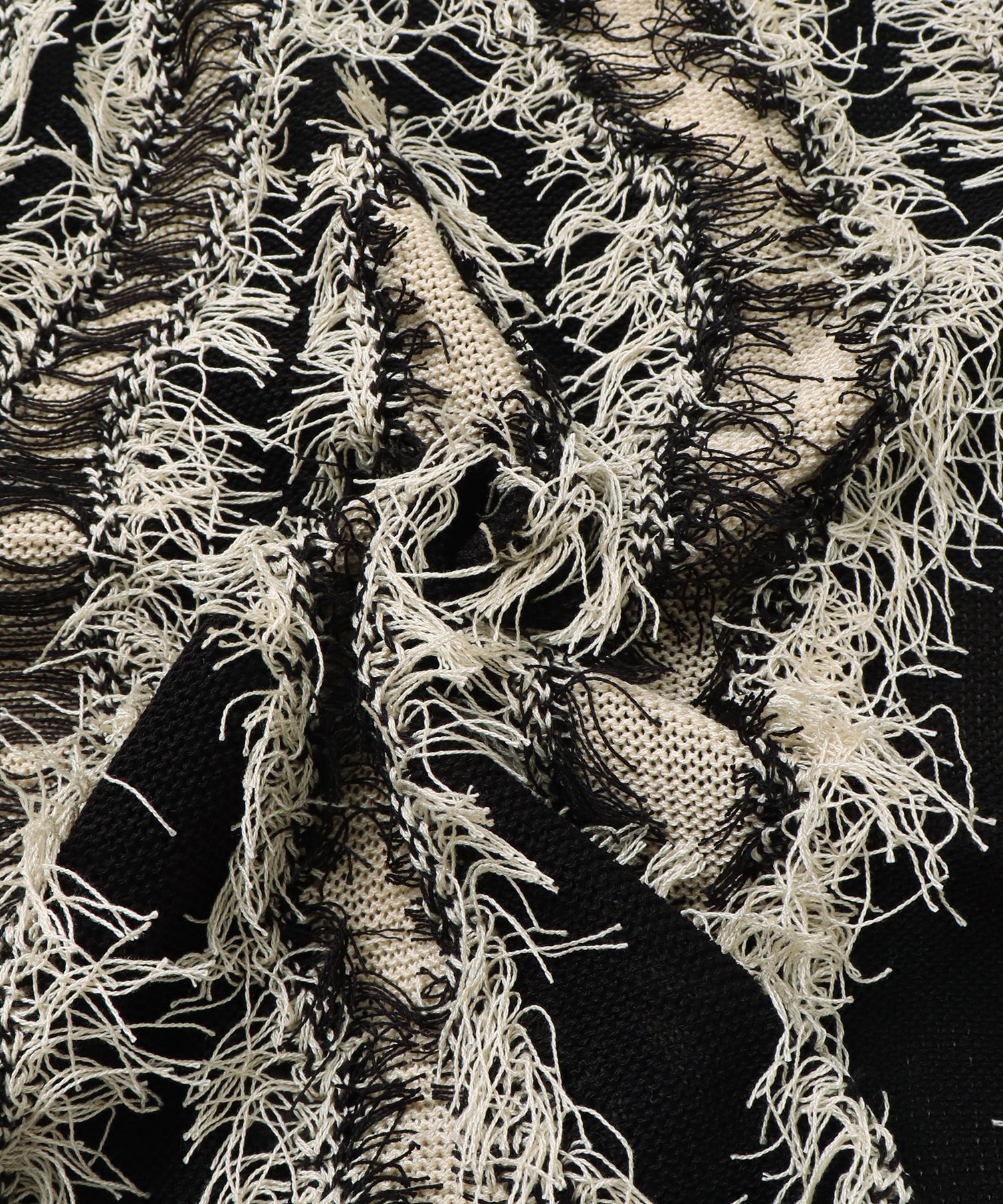 [PRE-ORDER]FRINGE-DESIGN KNIT CARDIGAN