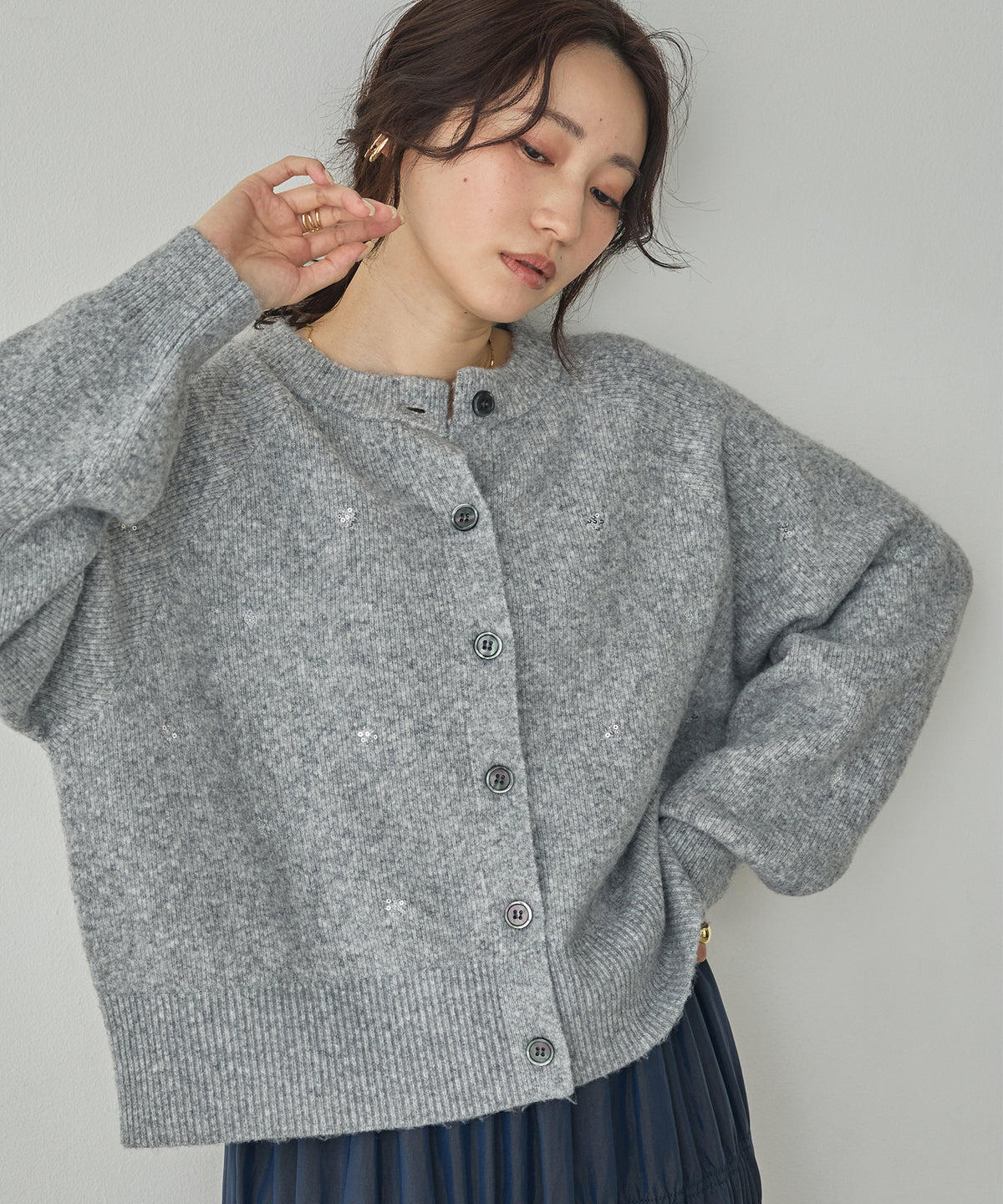[PRE-ORDER]WOOL-BLEND EMBROIDERED KNITTED CARDIGAN