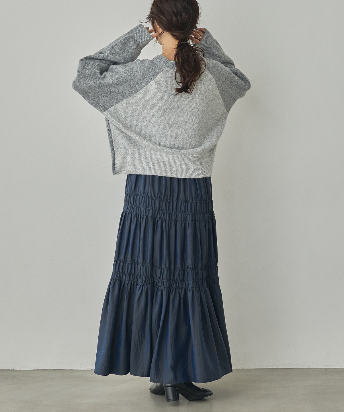 [PRE-ORDER]WOOL-BLEND EMBROIDERED KNITTED CARDIGAN