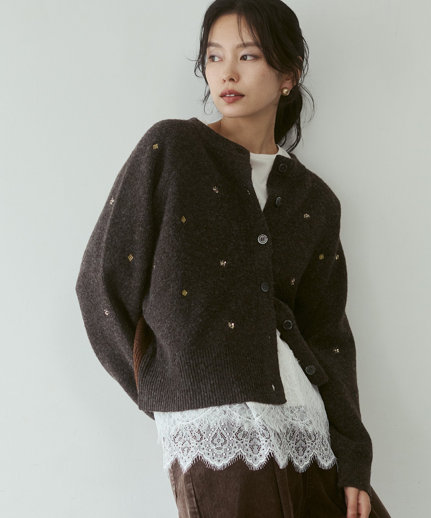 [PRE-ORDER]WOOL-BLEND EMBROIDERED KNITTED CARDIGAN