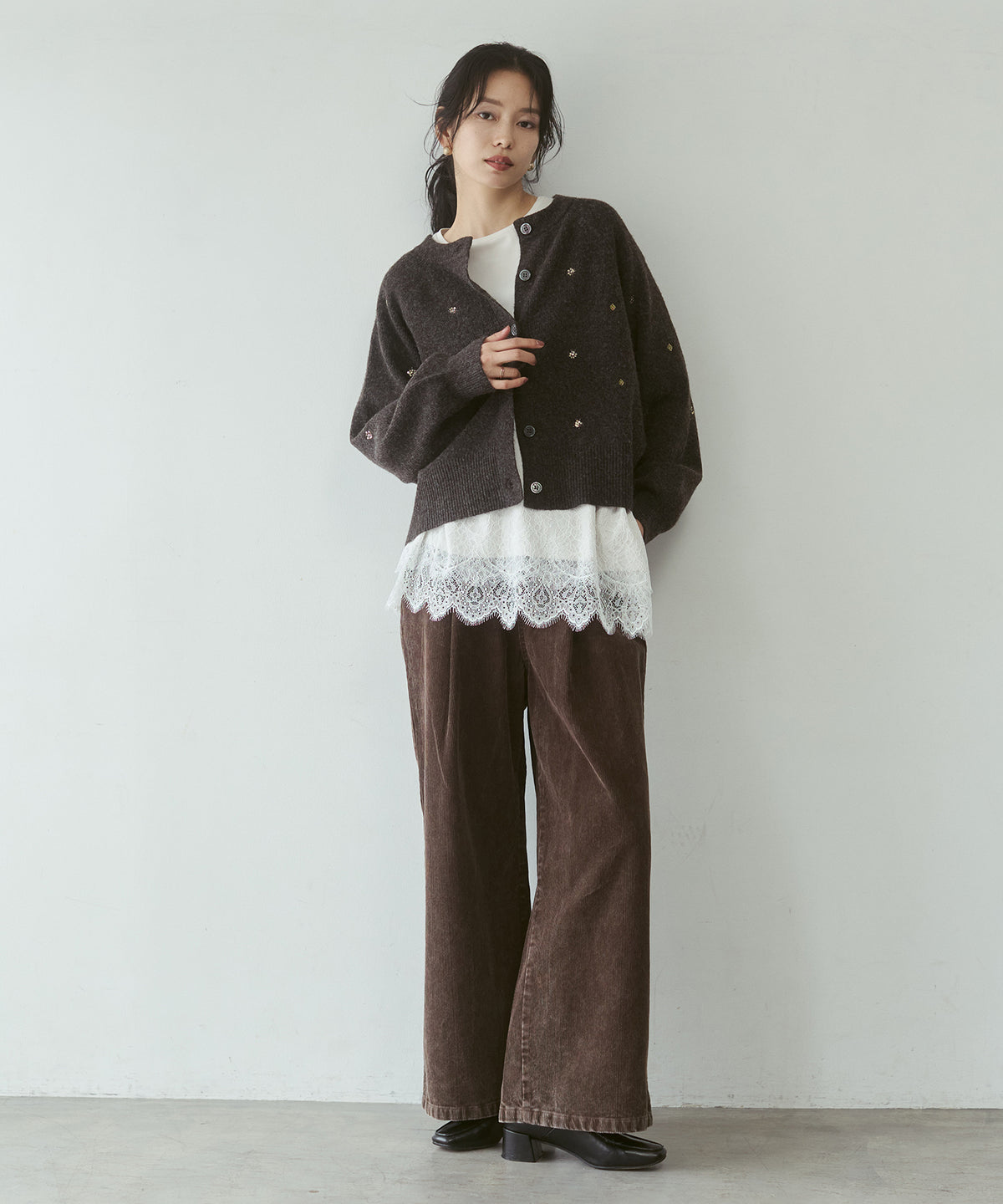 [PRE-ORDER]WOOL-BLEND EMBROIDERED KNITTED CARDIGAN