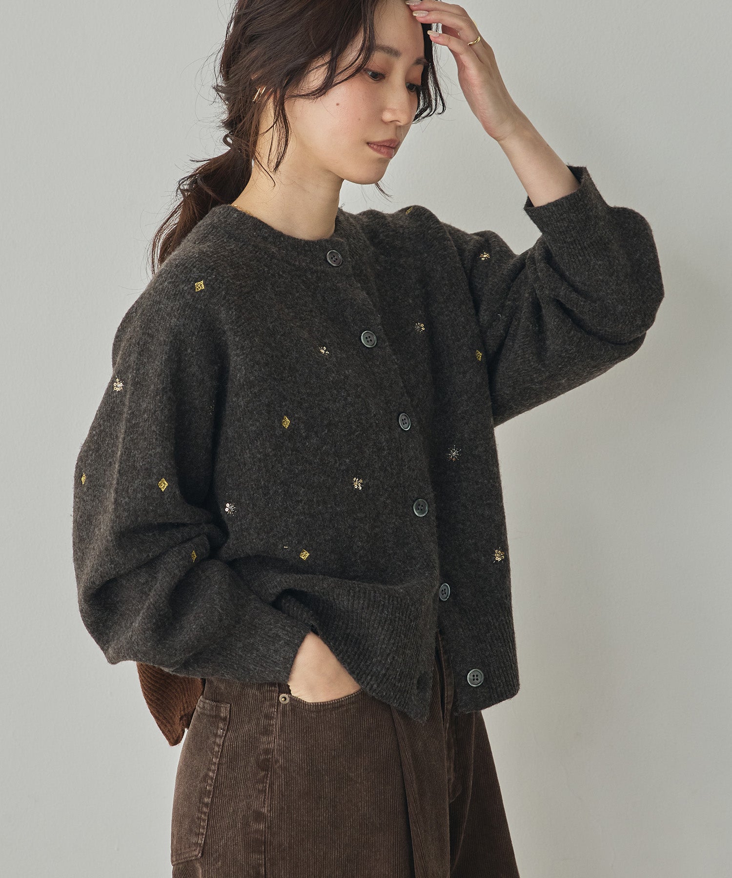 [PRE-ORDER]WOOL-BLEND EMBROIDERED KNITTED CARDIGAN