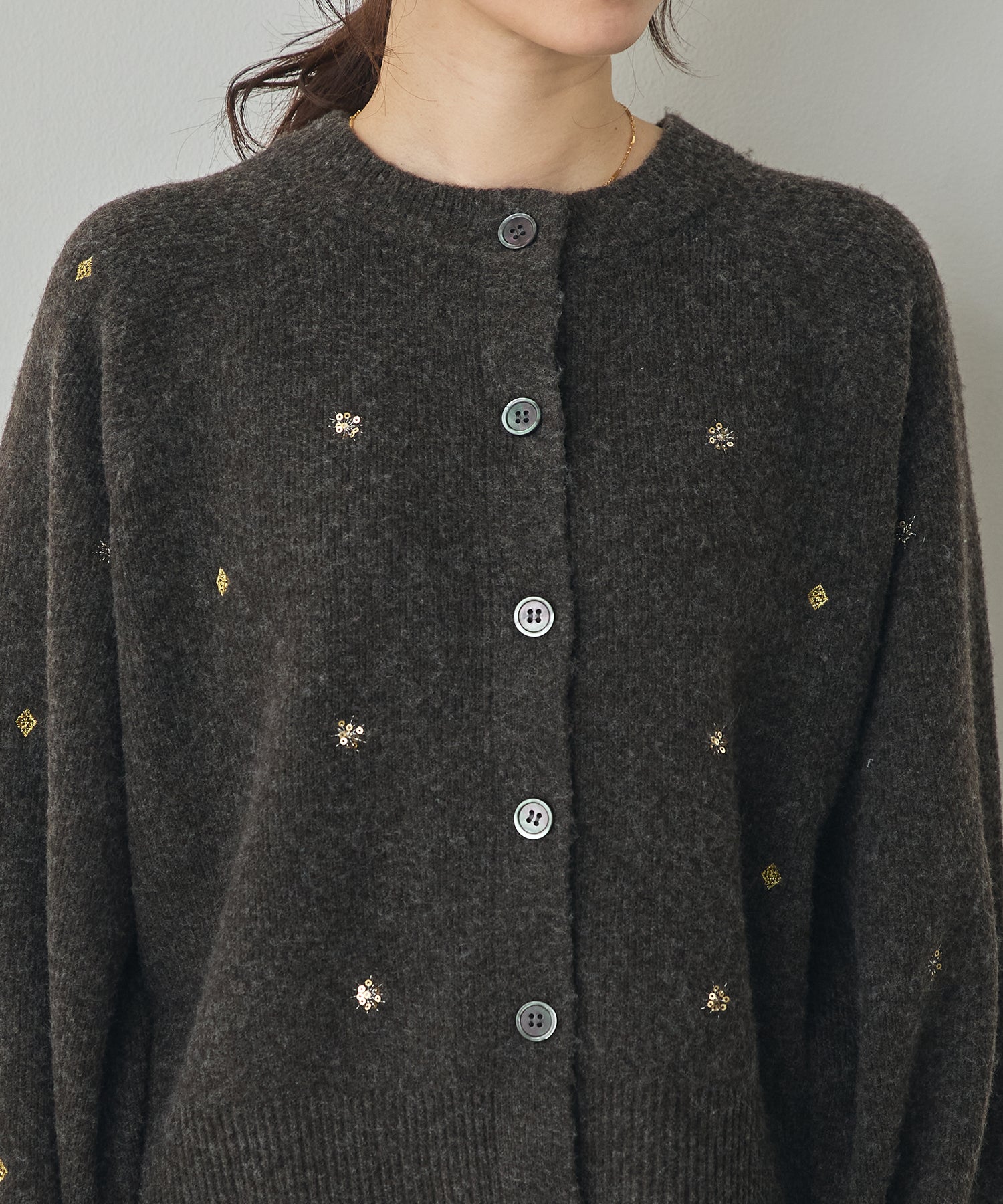 [PRE-ORDER]WOOL-BLEND EMBROIDERED KNITTED CARDIGAN