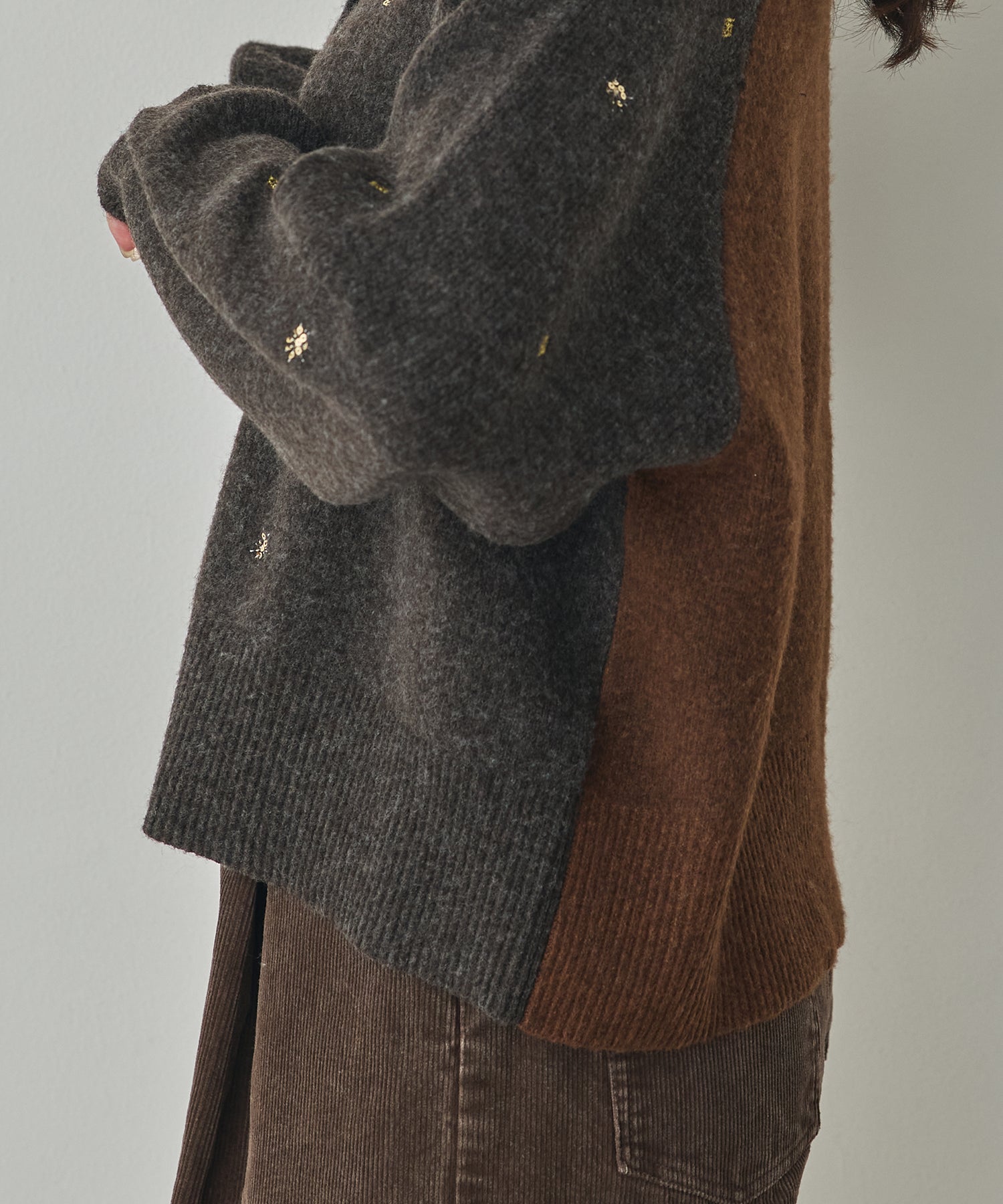 [PRE-ORDER]WOOL-BLEND EMBROIDERED KNITTED CARDIGAN