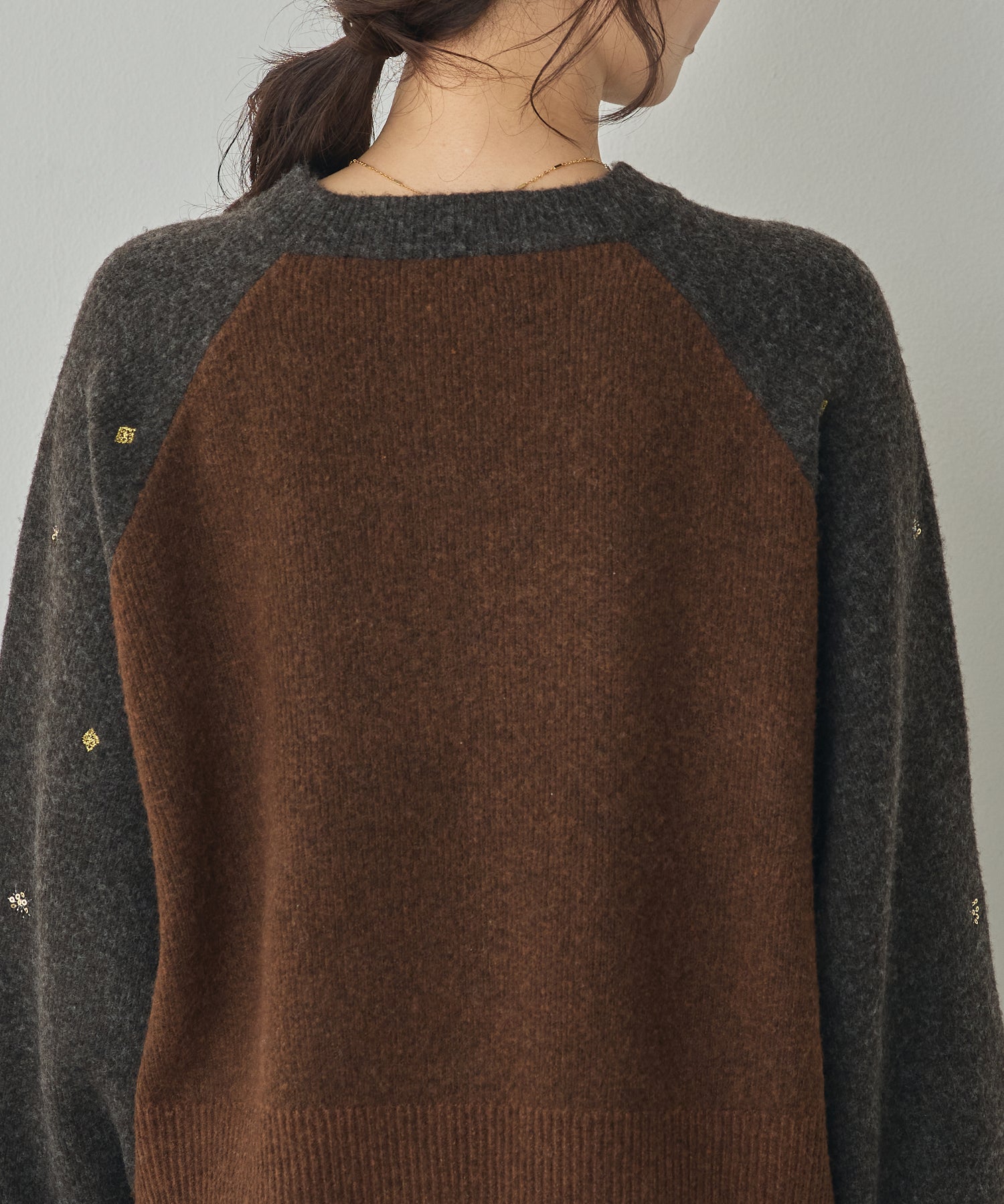 [PRE-ORDER]WOOL-BLEND EMBROIDERED KNITTED CARDIGAN
