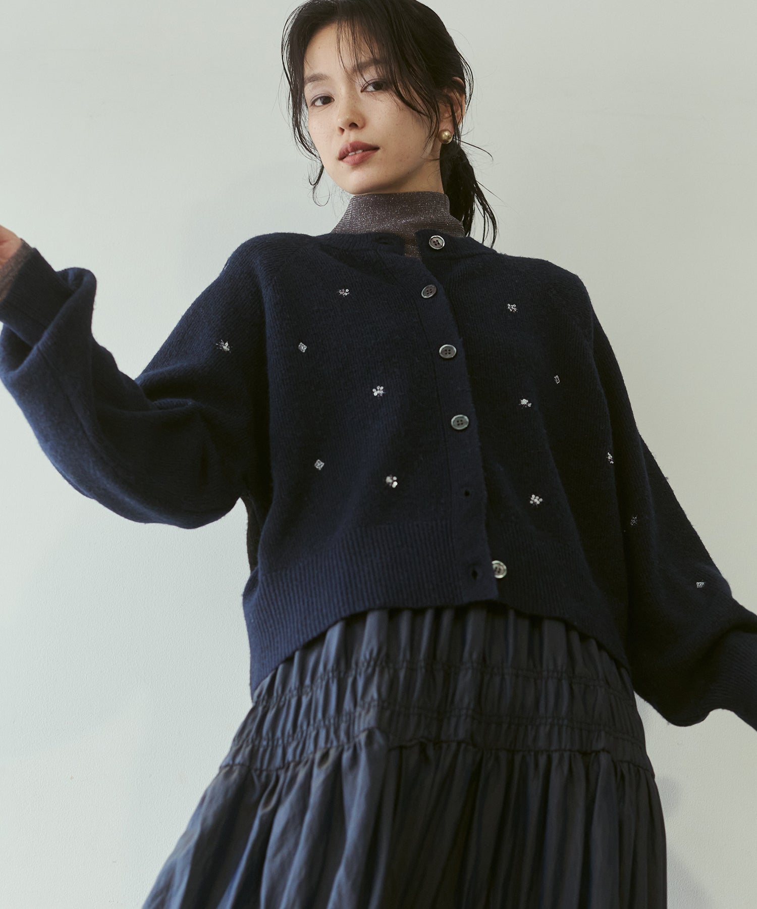 [PRE-ORDER]WOOL-BLEND EMBROIDERED KNITTED CARDIGAN