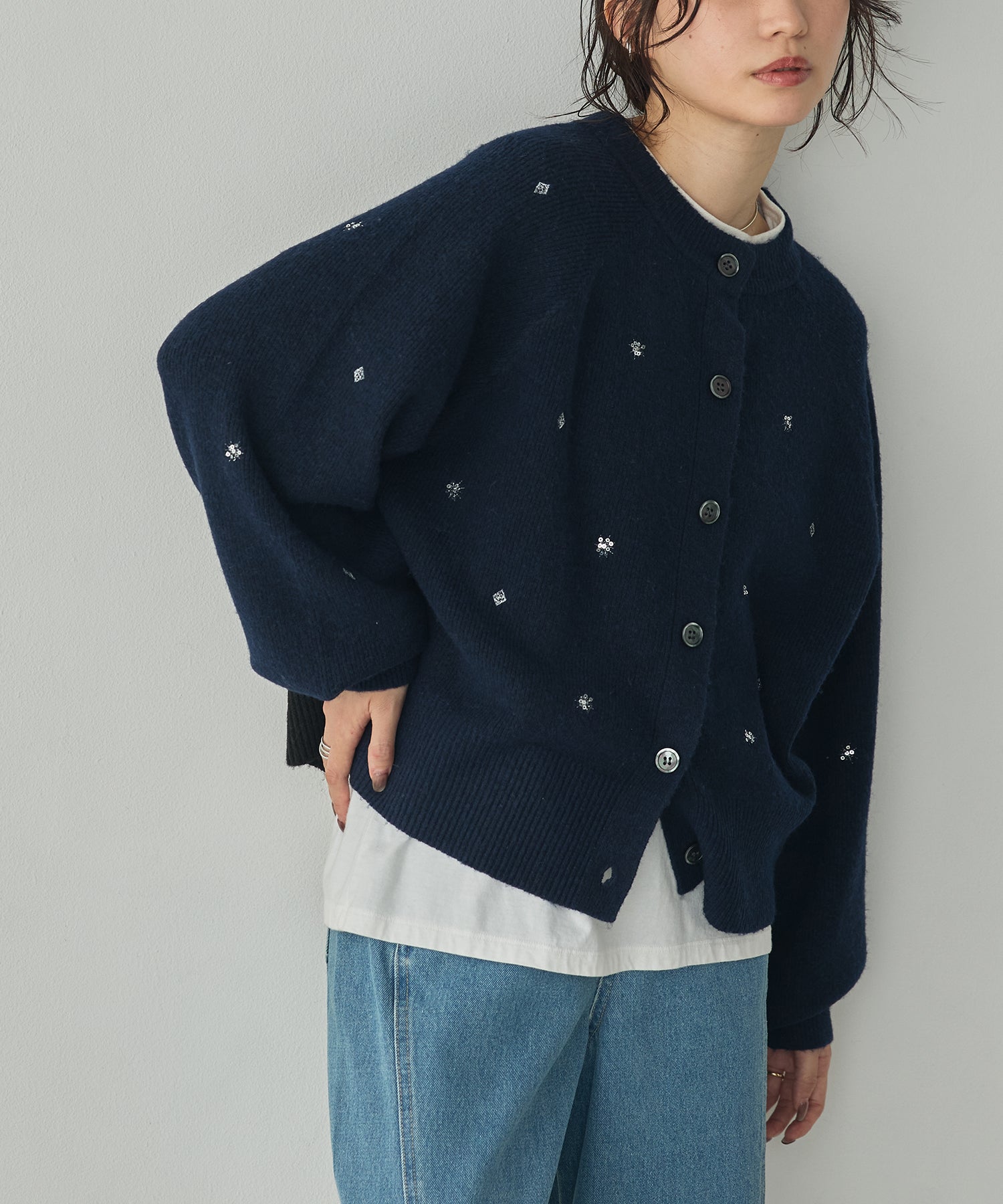 [PRE-ORDER]WOOL-BLEND EMBROIDERED KNITTED CARDIGAN