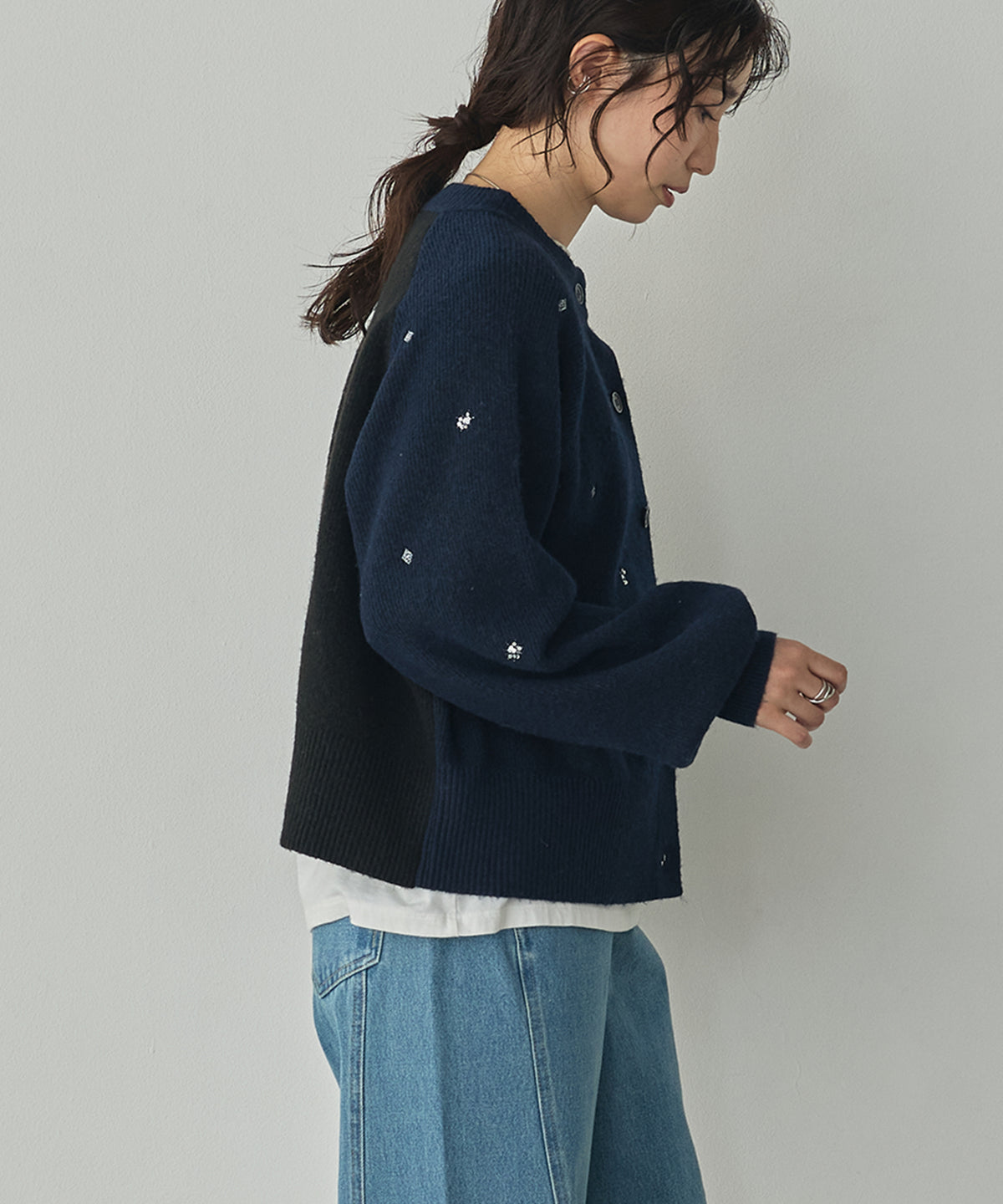 [PRE-ORDER]WOOL-BLEND EMBROIDERED KNITTED CARDIGAN
