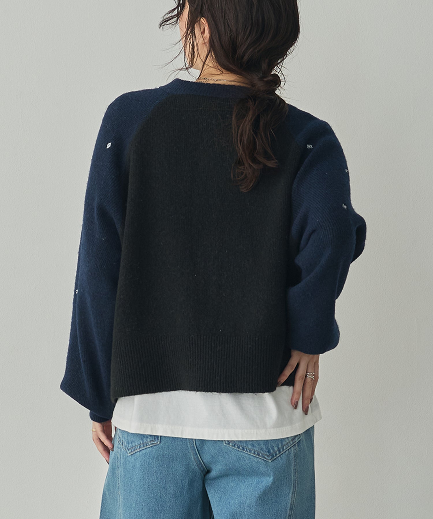 [PRE-ORDER]WOOL-BLEND EMBROIDERED KNITTED CARDIGAN