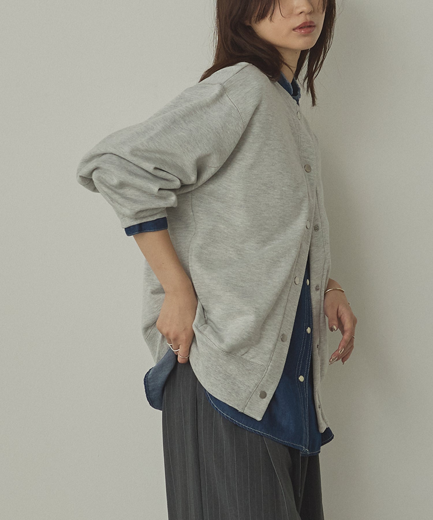 ラメステッチ クルーネックカーディガン