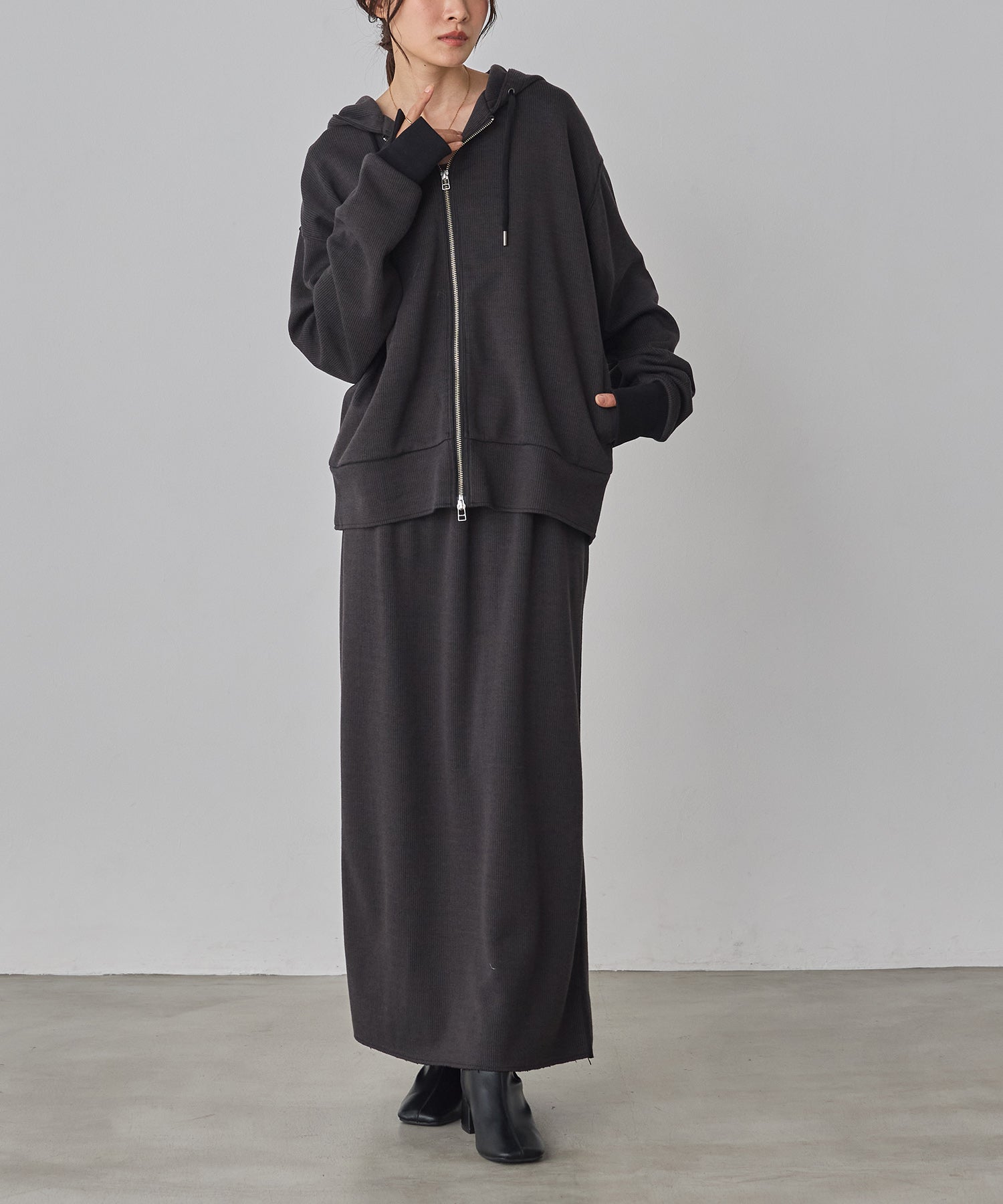 リブダブルジップパーカー