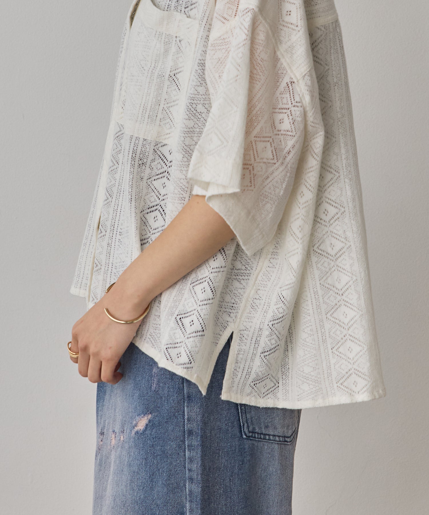 LACE SHORT-SLEEVE SHIRT