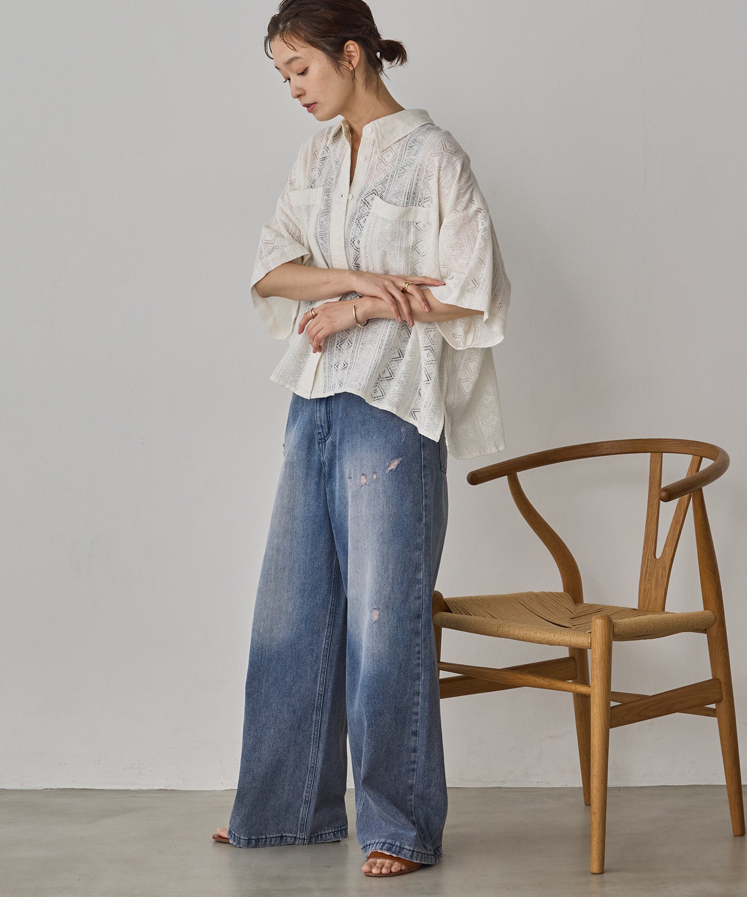 LACE SHORT-SLEEVE SHIRT