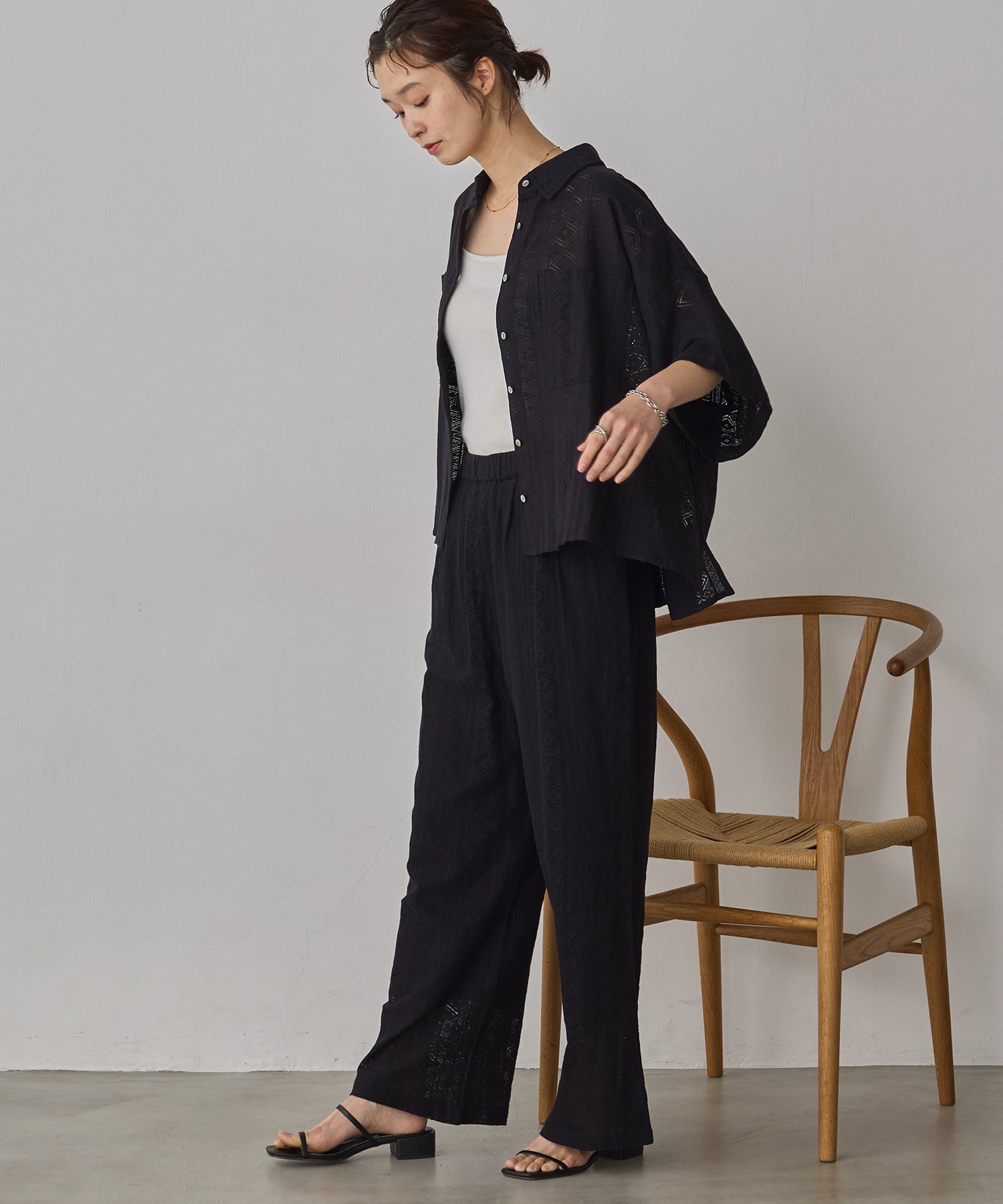 LACE SHORT-SLEEVE SHIRT