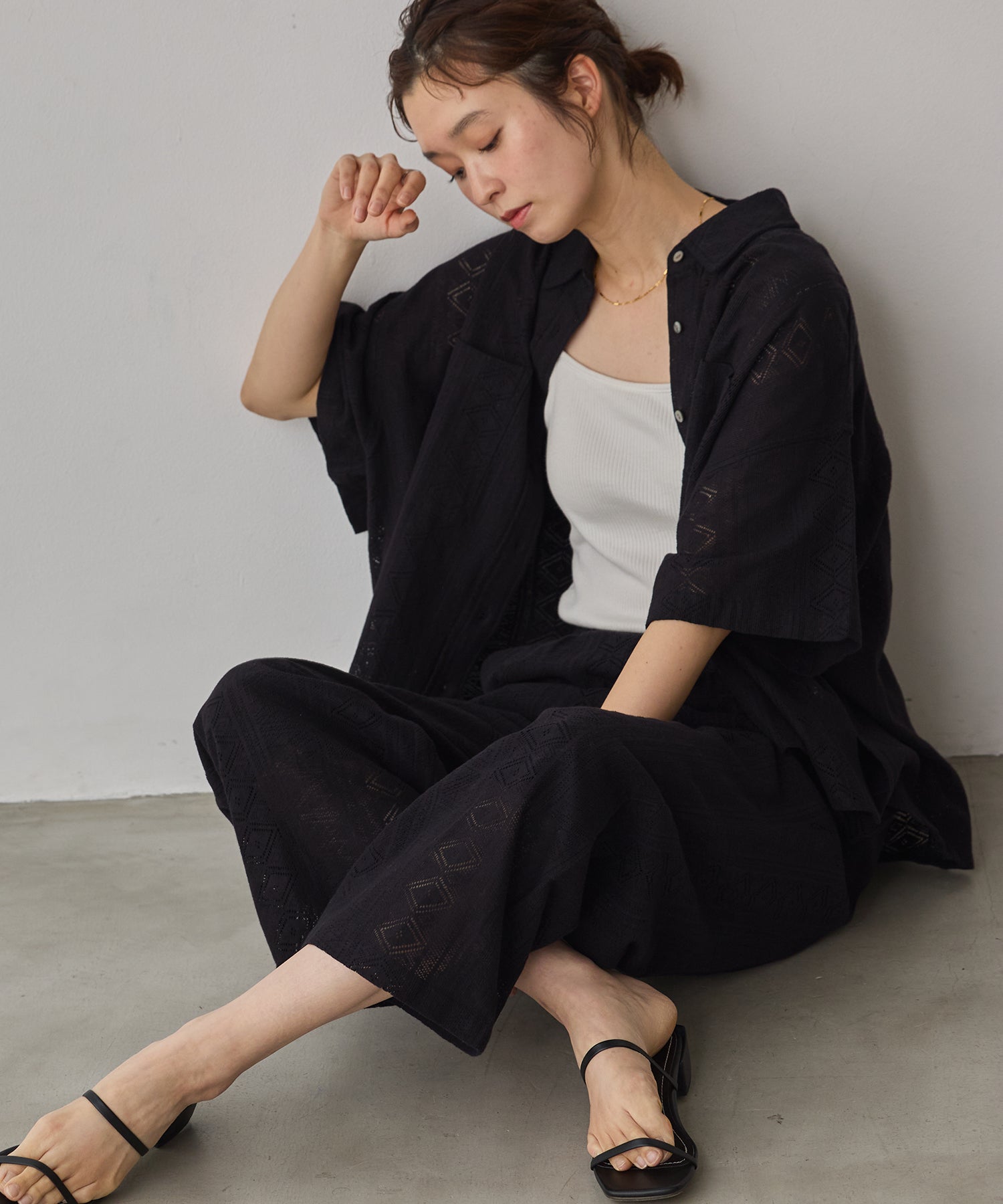 LACE SHORT-SLEEVE SHIRT