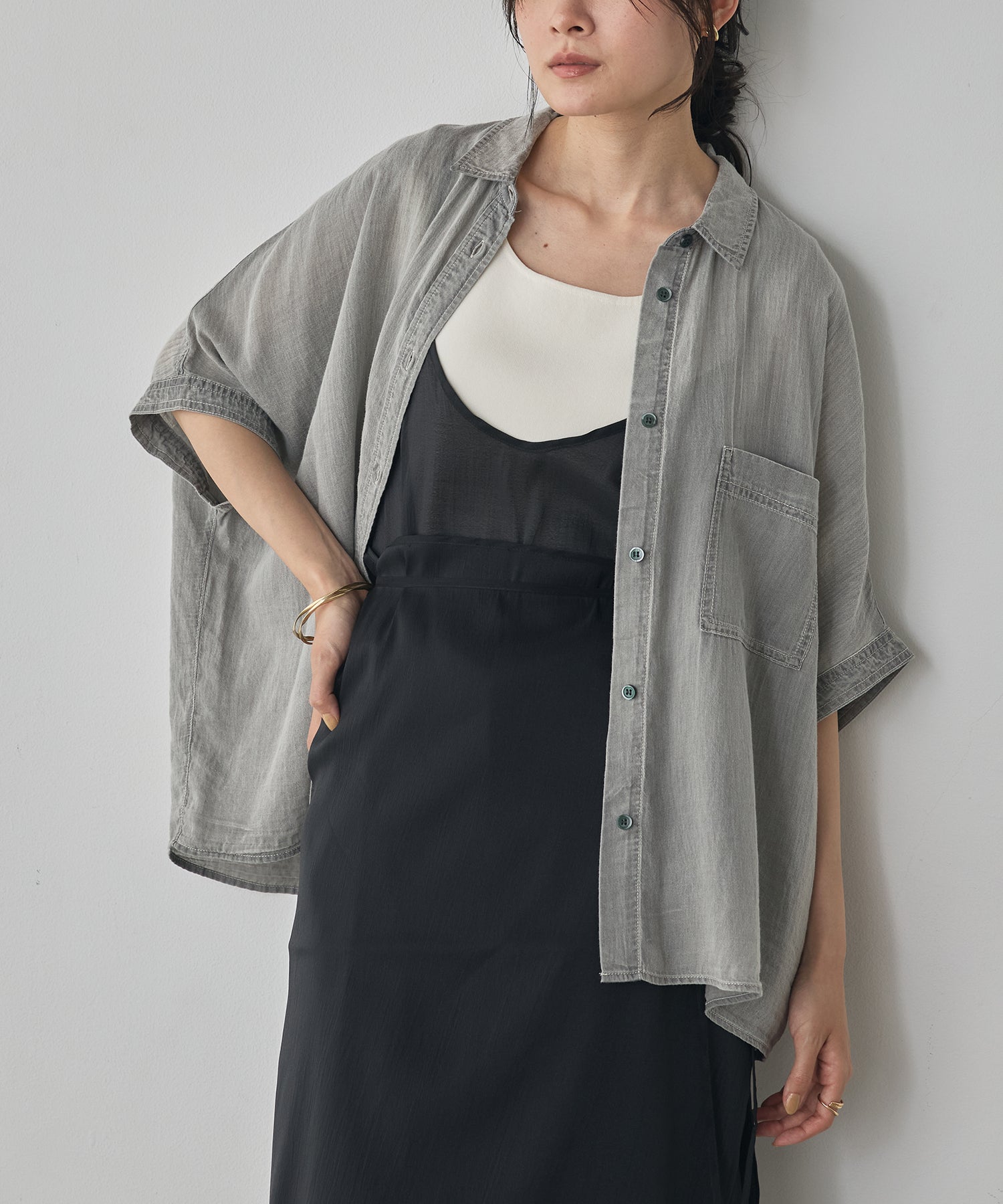[PRE-ORDER]SHEER DENIM SHORT-SLEEVE SHIRT