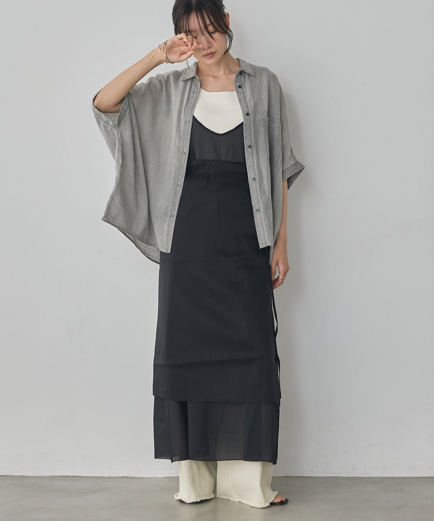 [PRE-ORDER]SHEER DENIM SHORT-SLEEVE SHIRT