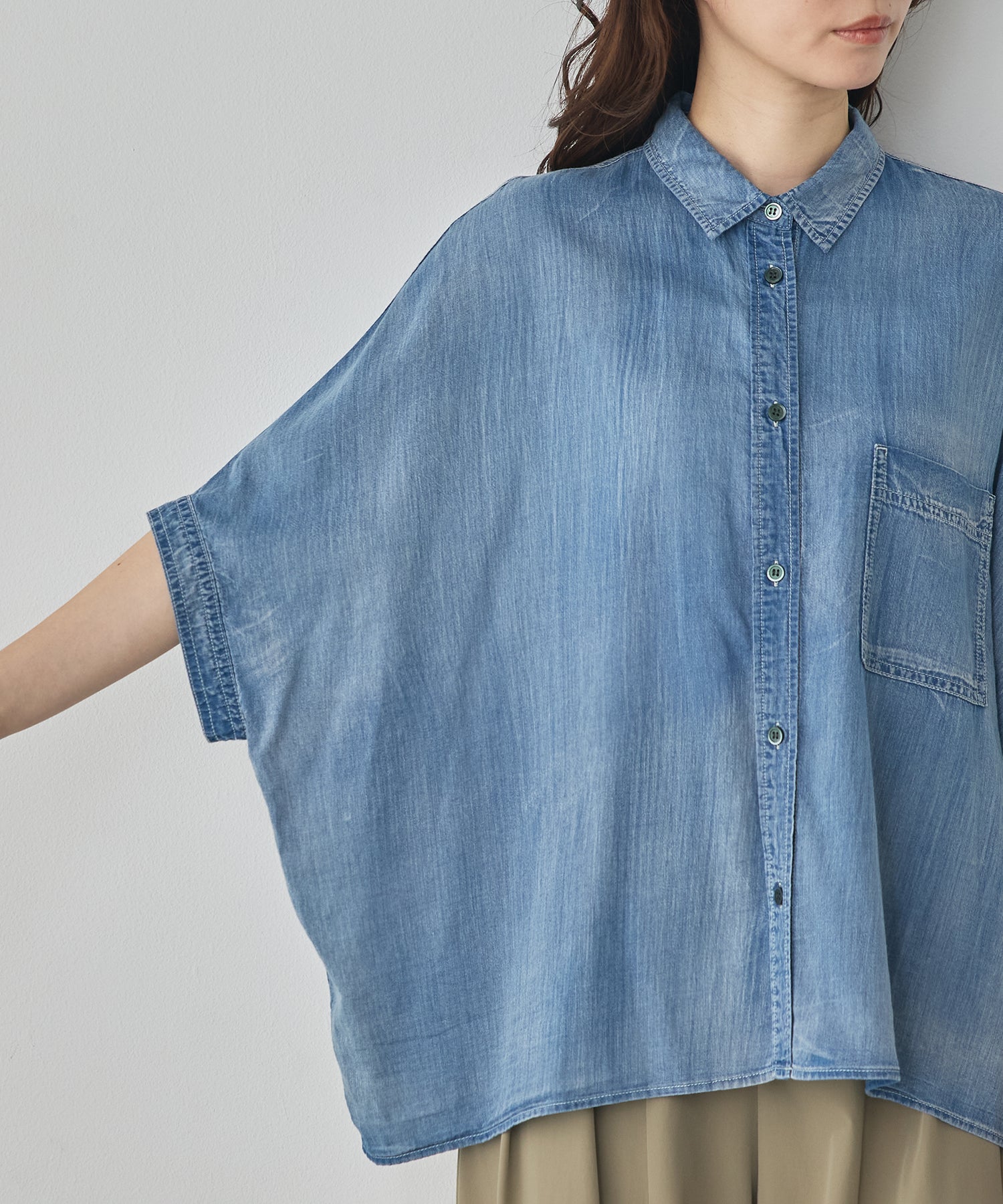 [PRE-ORDER]SHEER DENIM SHORT-SLEEVE SHIRT