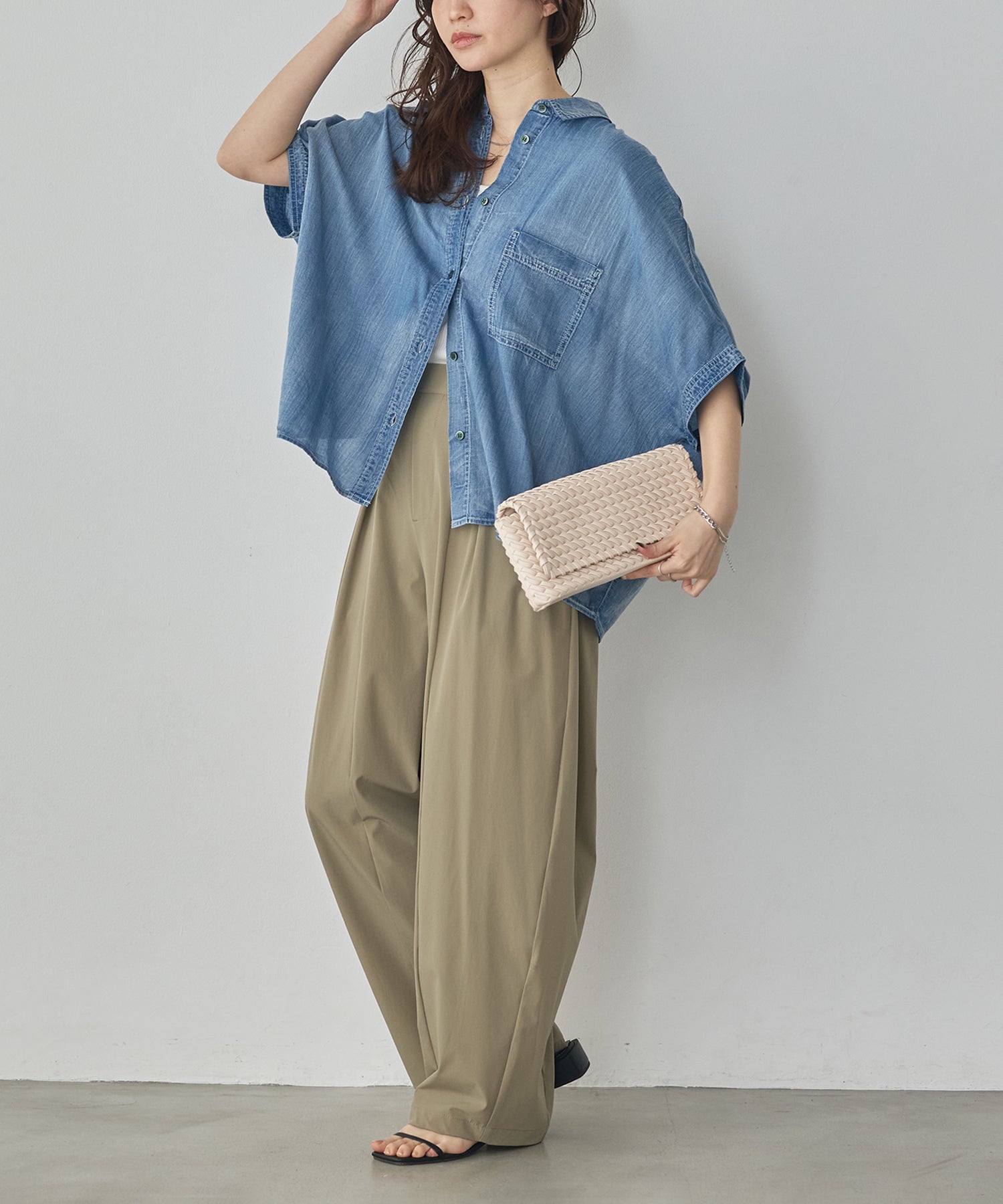 [PRE-ORDER]SHEER DENIM SHORT-SLEEVE SHIRT