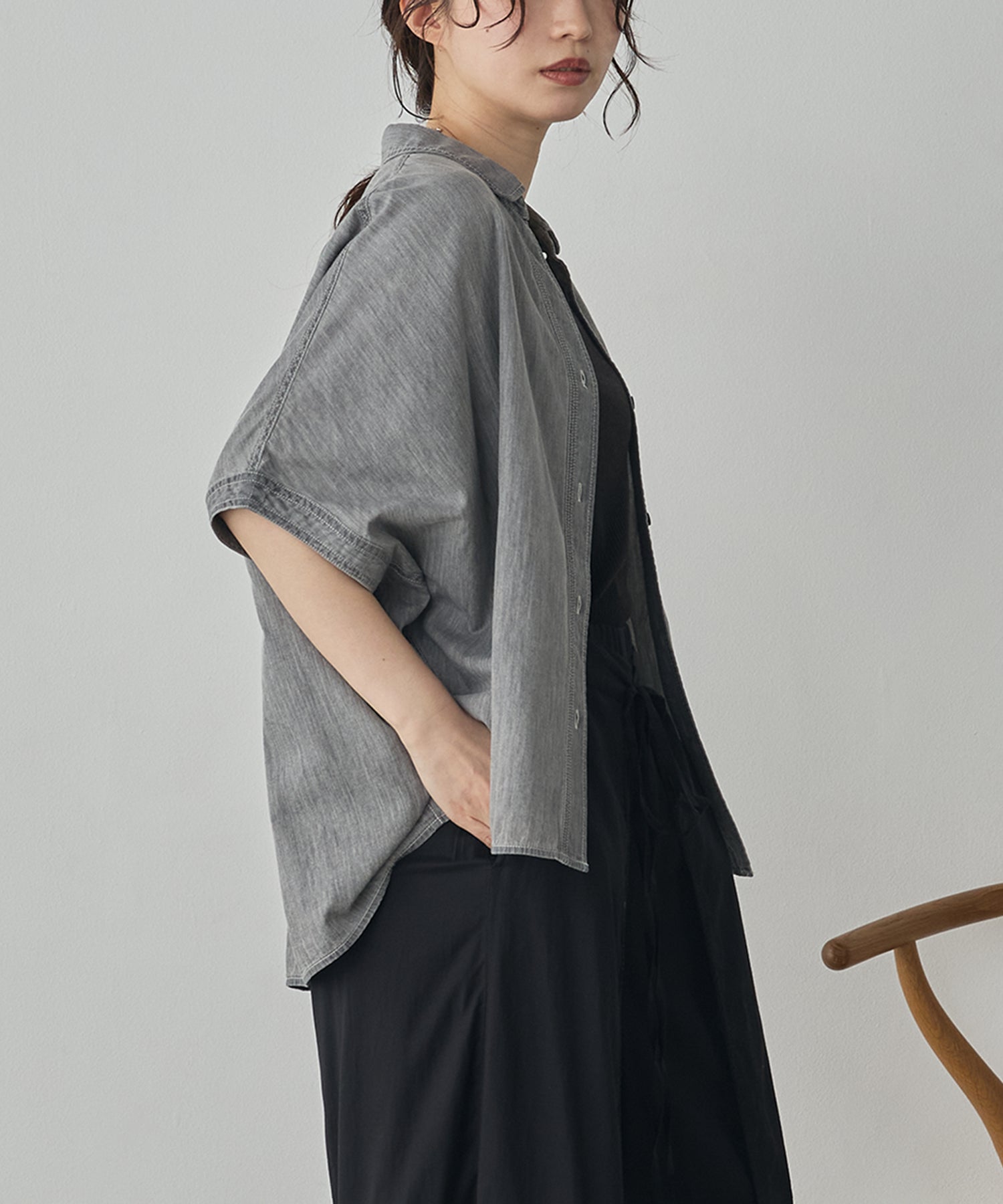 [PRE-ORDER]SHEER DENIM SHORT-SLEEVE SKIPPER SHIRT