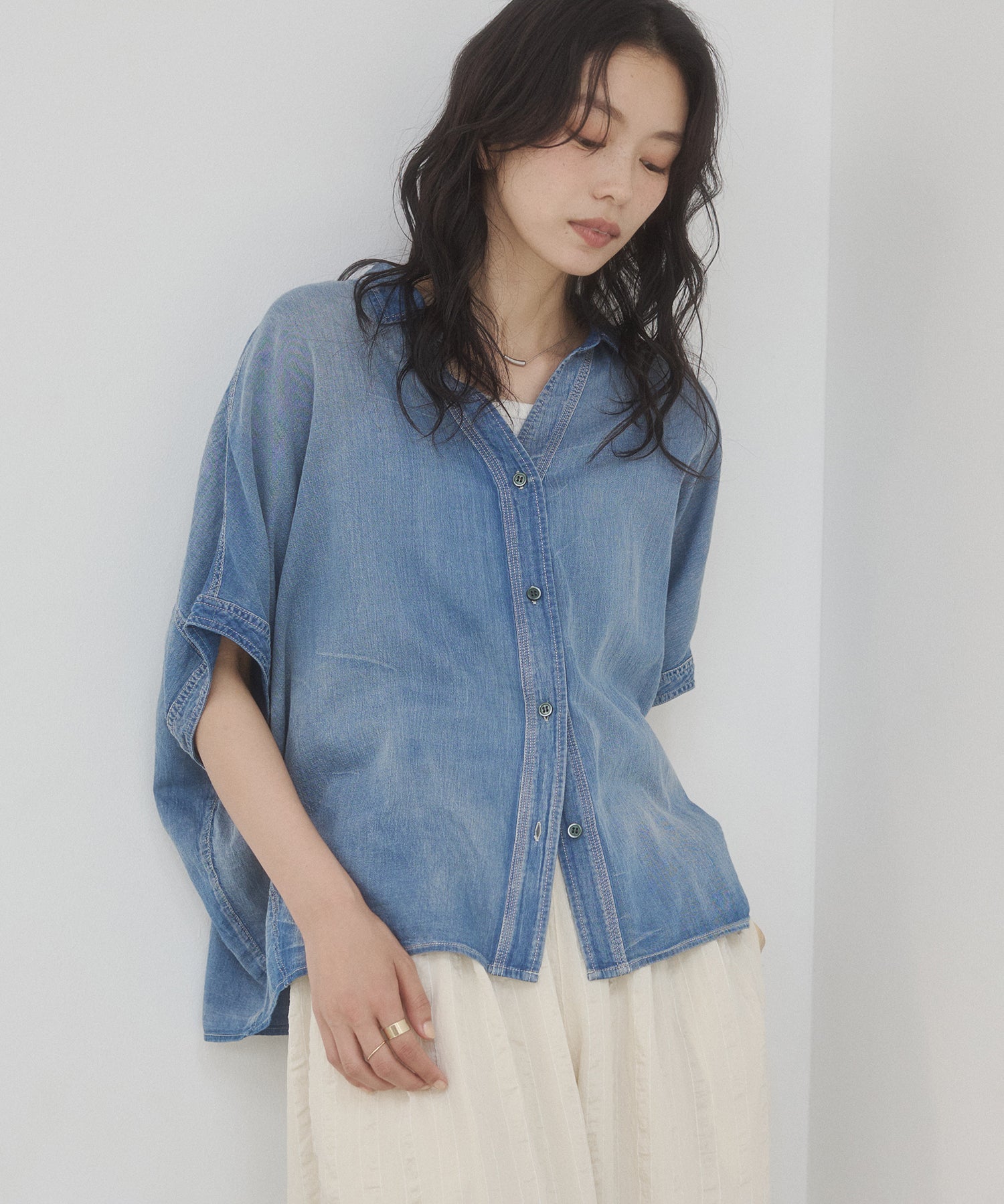 [PRE-ORDER]SHEER DENIM SHORT-SLEEVE SKIPPER SHIRT