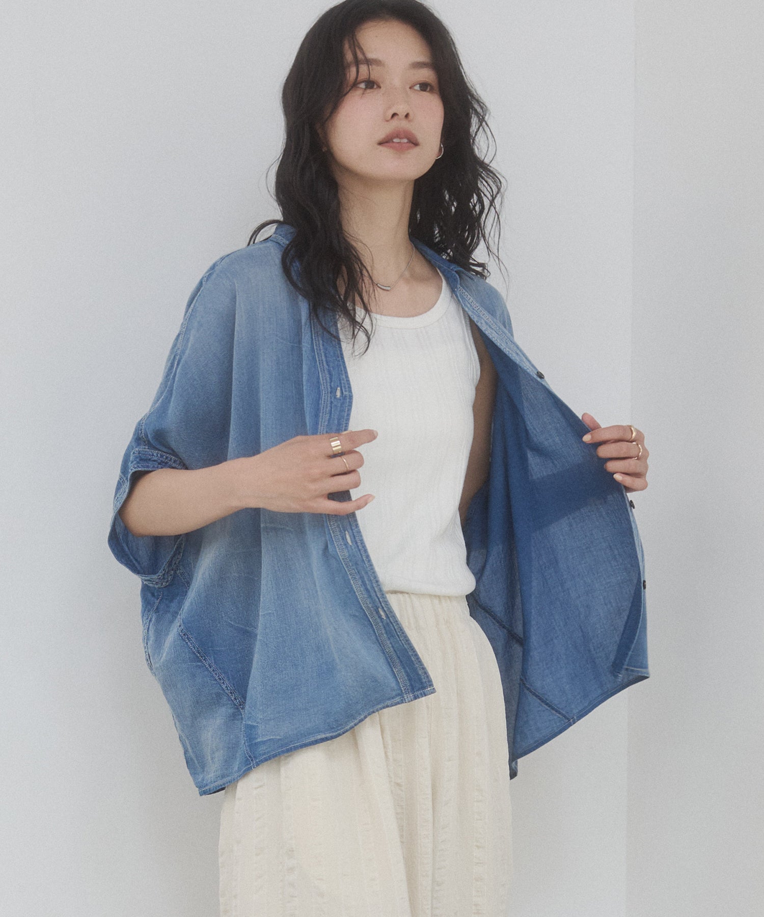 [PRE-ORDER]SHEER DENIM SHORT-SLEEVE SKIPPER SHIRT
