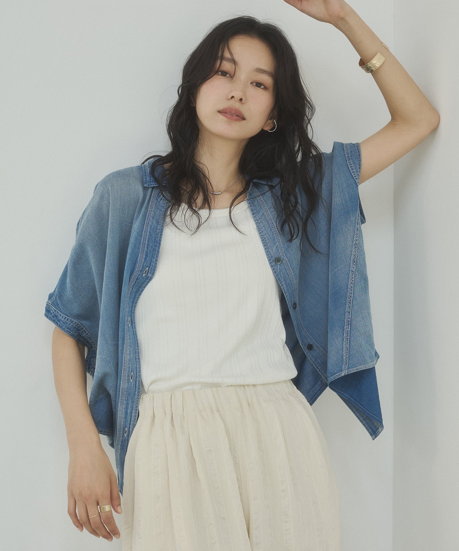 [PRE-ORDER]SHEER DENIM SHORT-SLEEVE SKIPPER SHIRT
