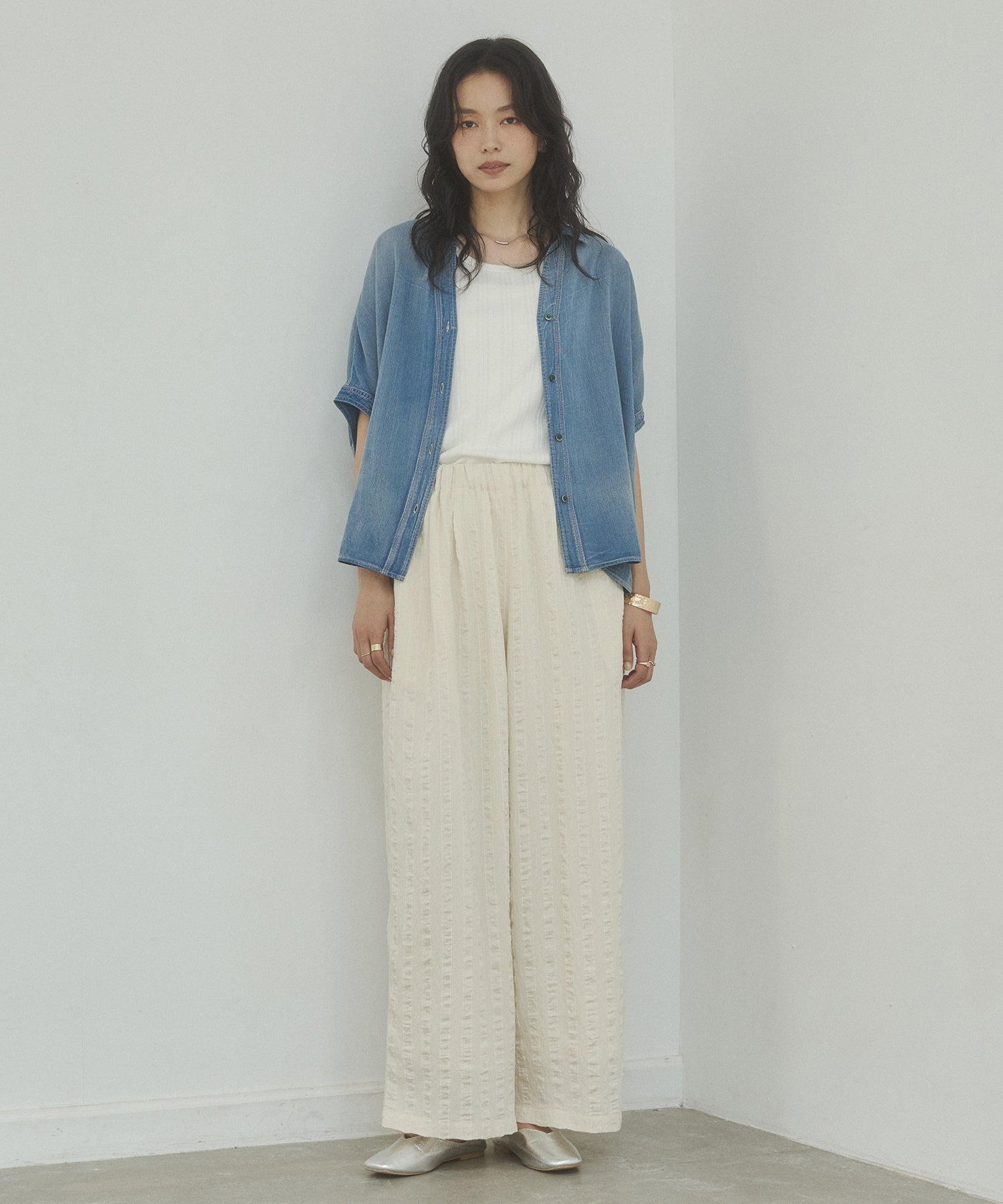 [PRE-ORDER]SHEER DENIM SHORT-SLEEVE SKIPPER SHIRT