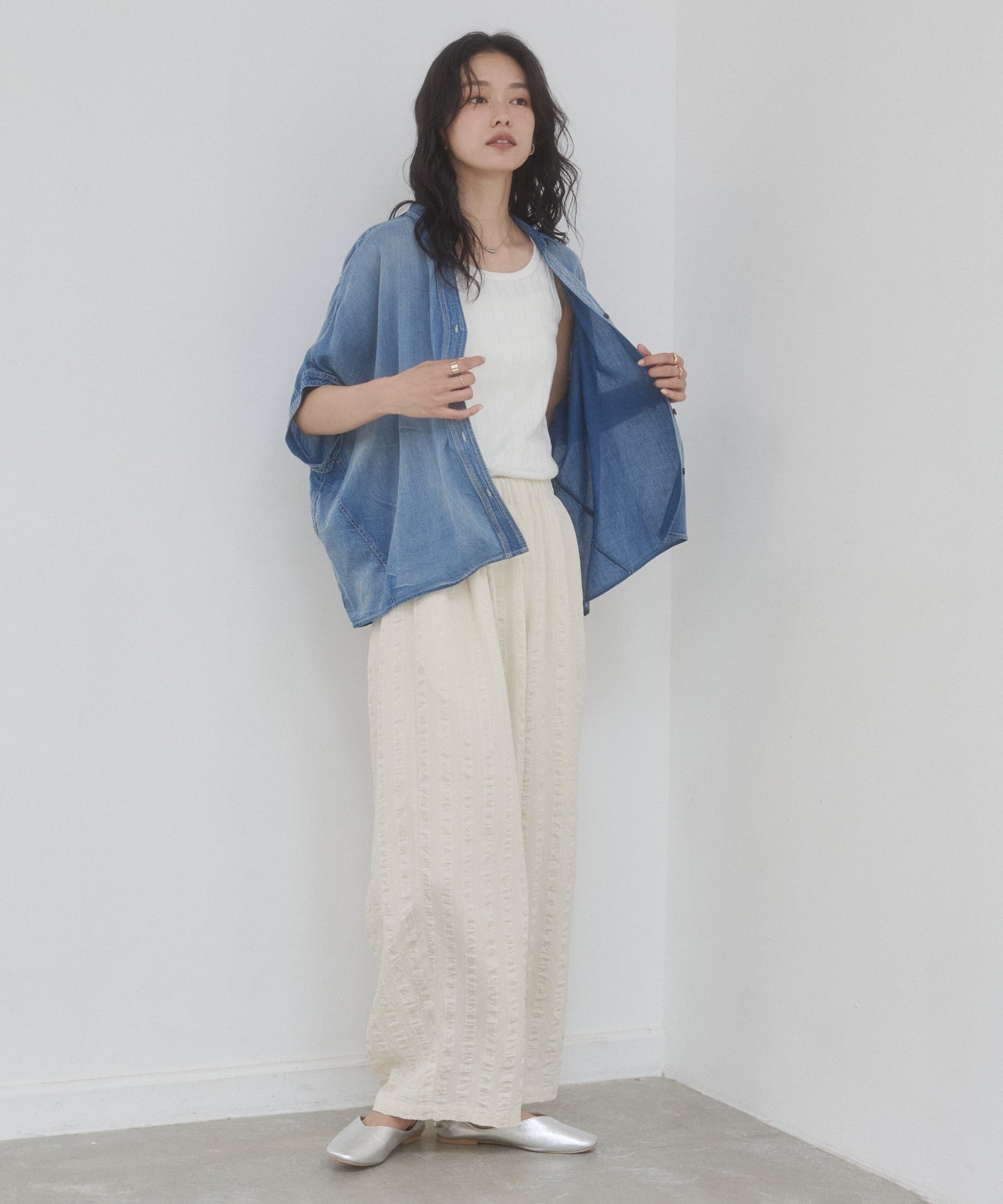 [PRE-ORDER]SHEER DENIM SHORT-SLEEVE SKIPPER SHIRT