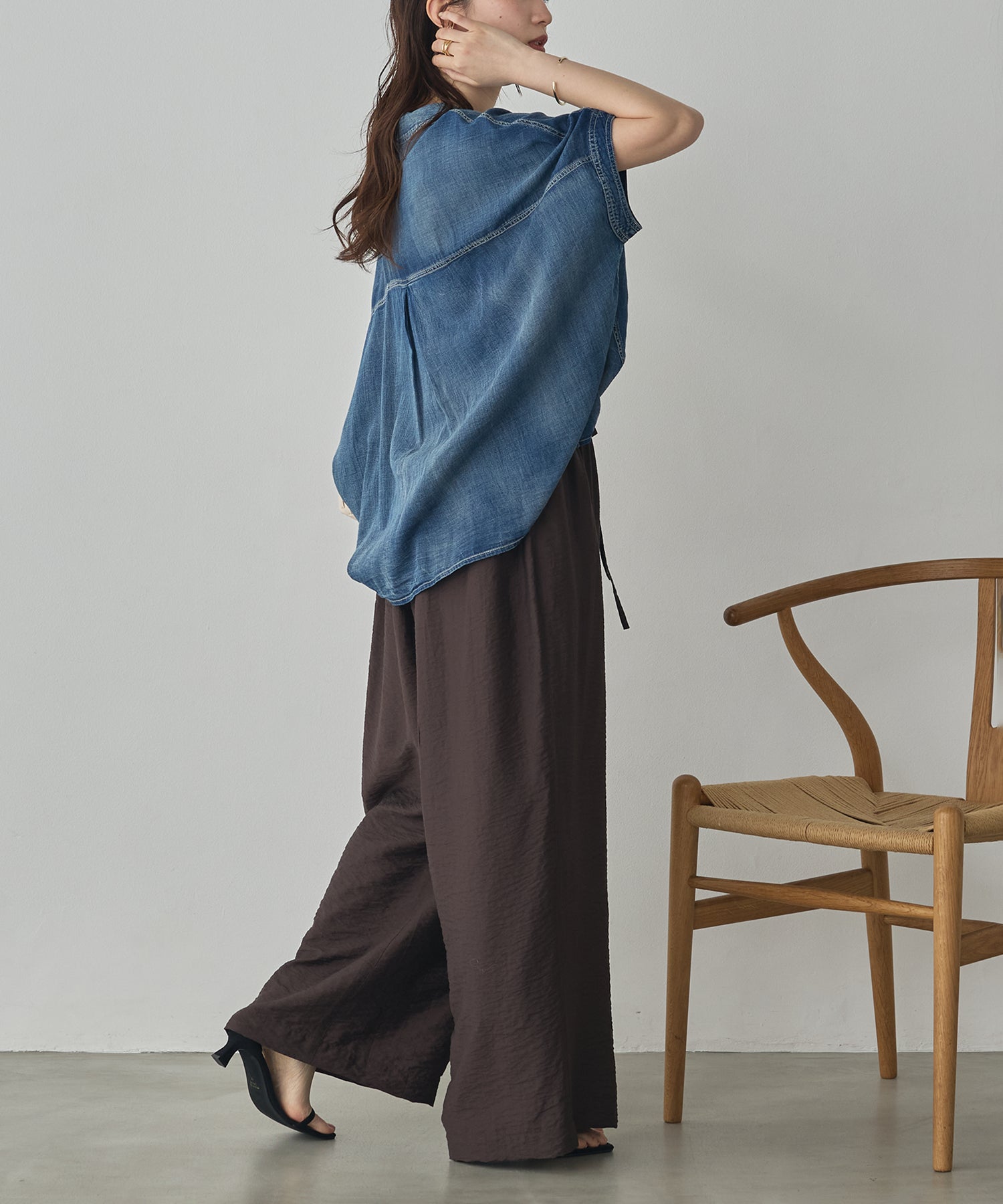 [PRE-ORDER]SHEER DENIM SHORT-SLEEVE SKIPPER SHIRT