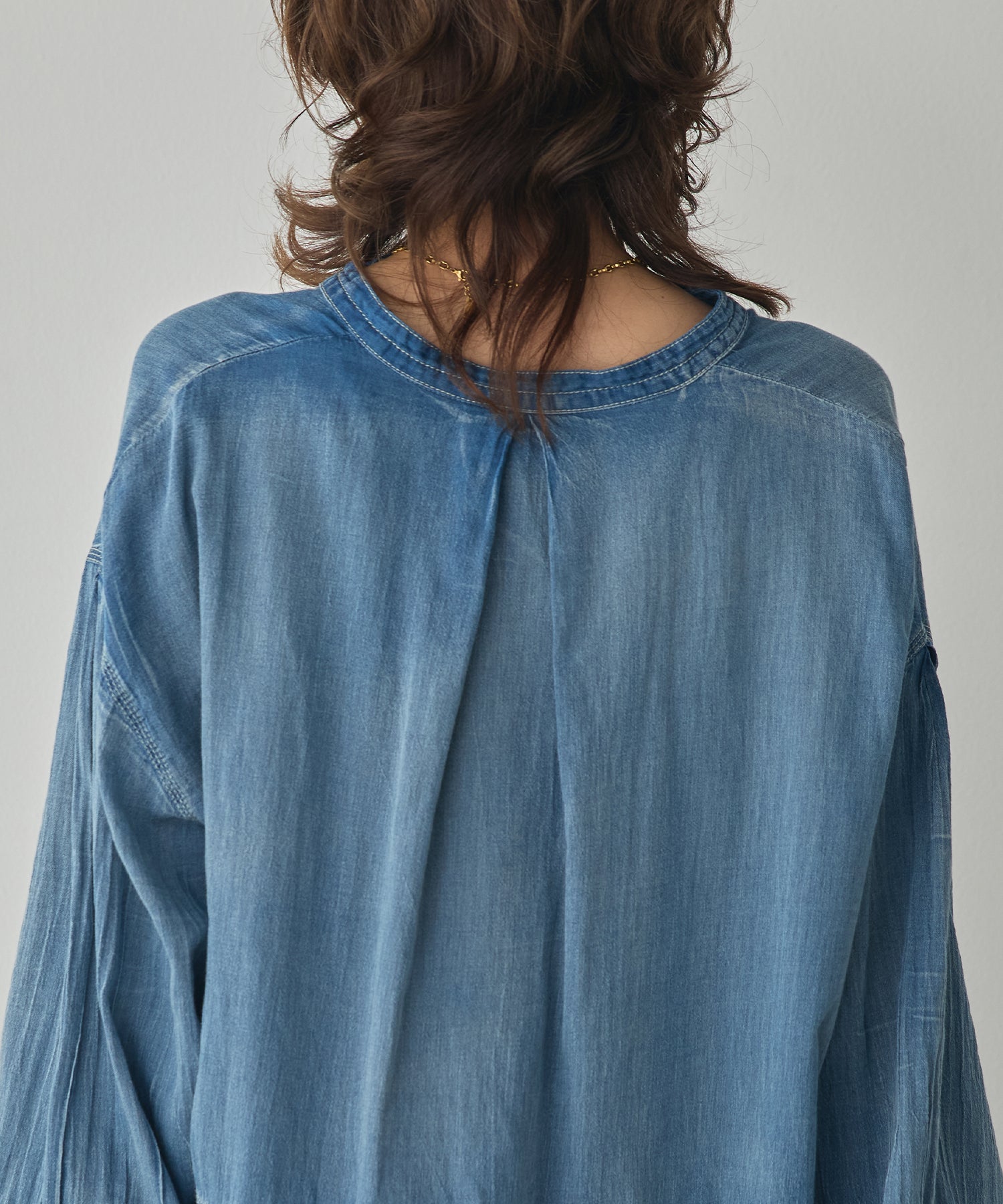 SHEER DENIM SKIPPER TOPS