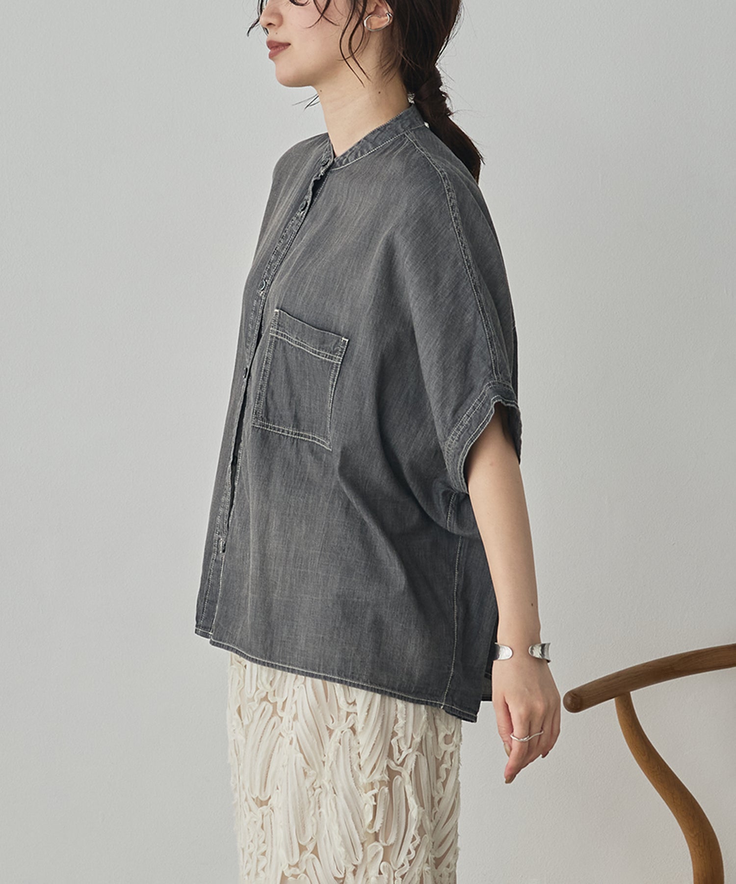 [PRE-ORDER]SHEER DENIM OVERSIZED SHORT-SLEEVE SHIRT