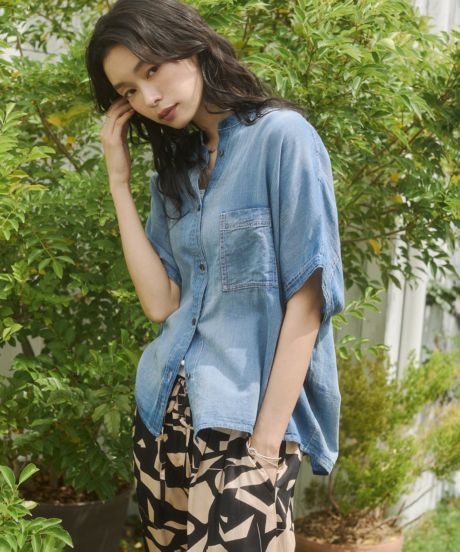 [PRE-ORDER]SHEER DENIM OVERSIZED SHORT-SLEEVE SHIRT