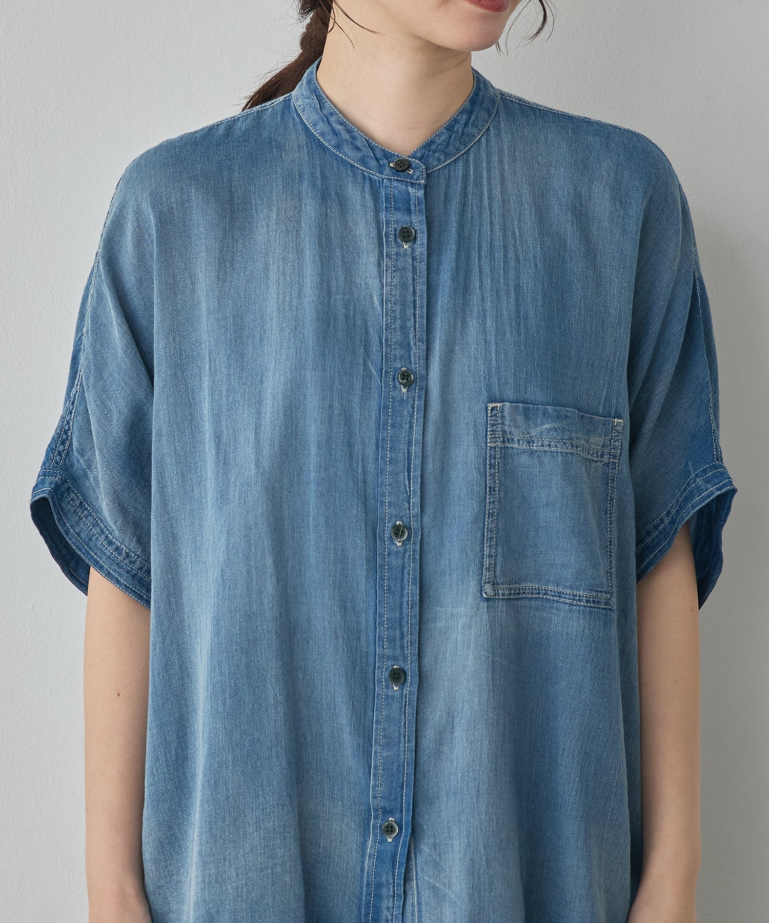 [PRE-ORDER]SHEER DENIM OVERSIZED SHORT-SLEEVE SHIRT