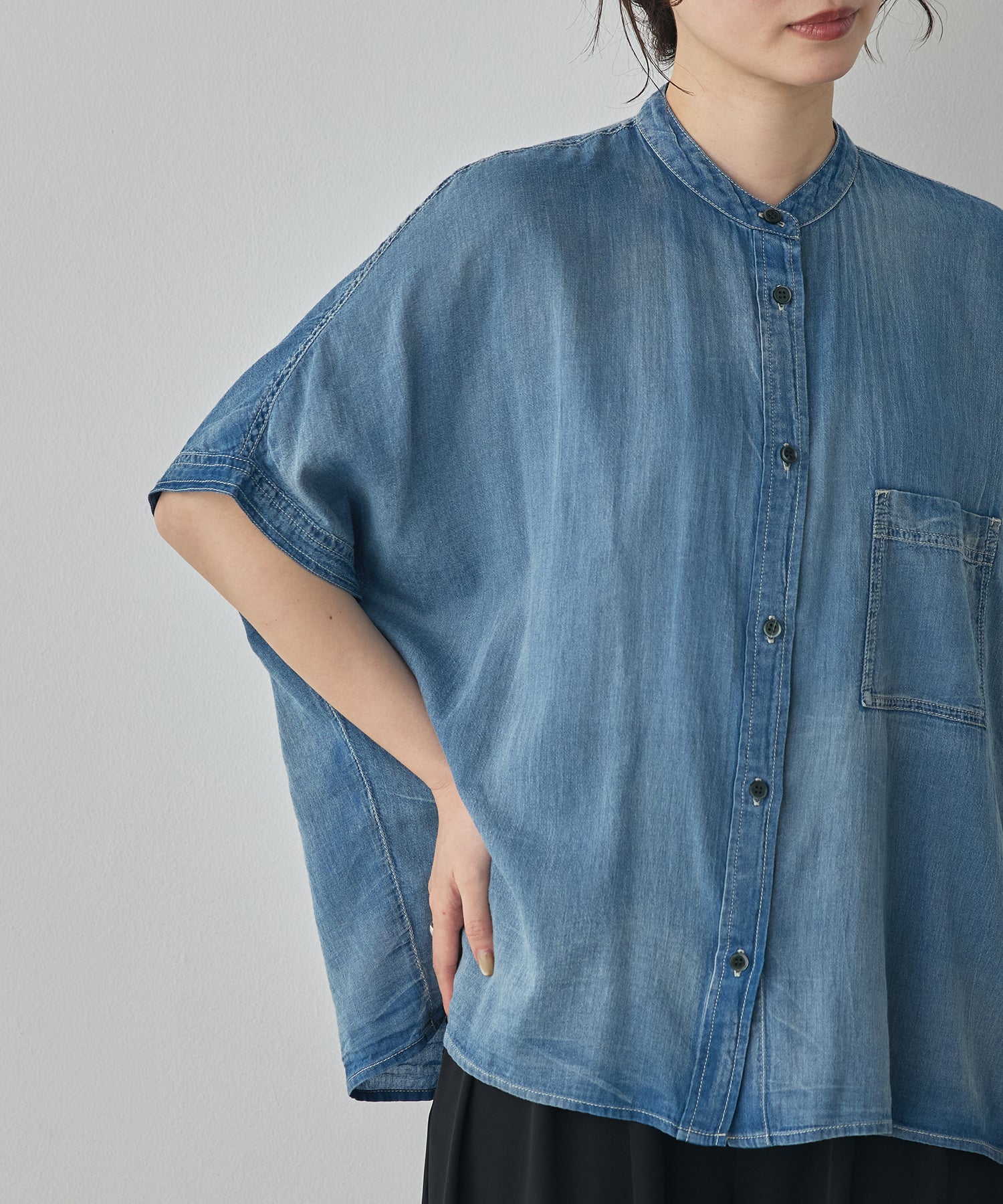 [PRE-ORDER]SHEER DENIM OVERSIZED SHORT-SLEEVE SHIRT