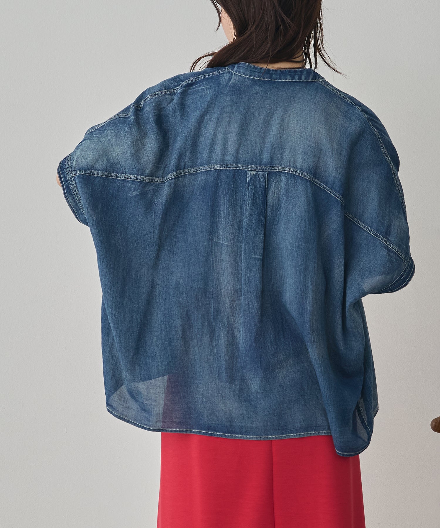 [PRE-ORDER]SHEER DENIM OVERSIZED SHORT-SLEEVE SHIRT