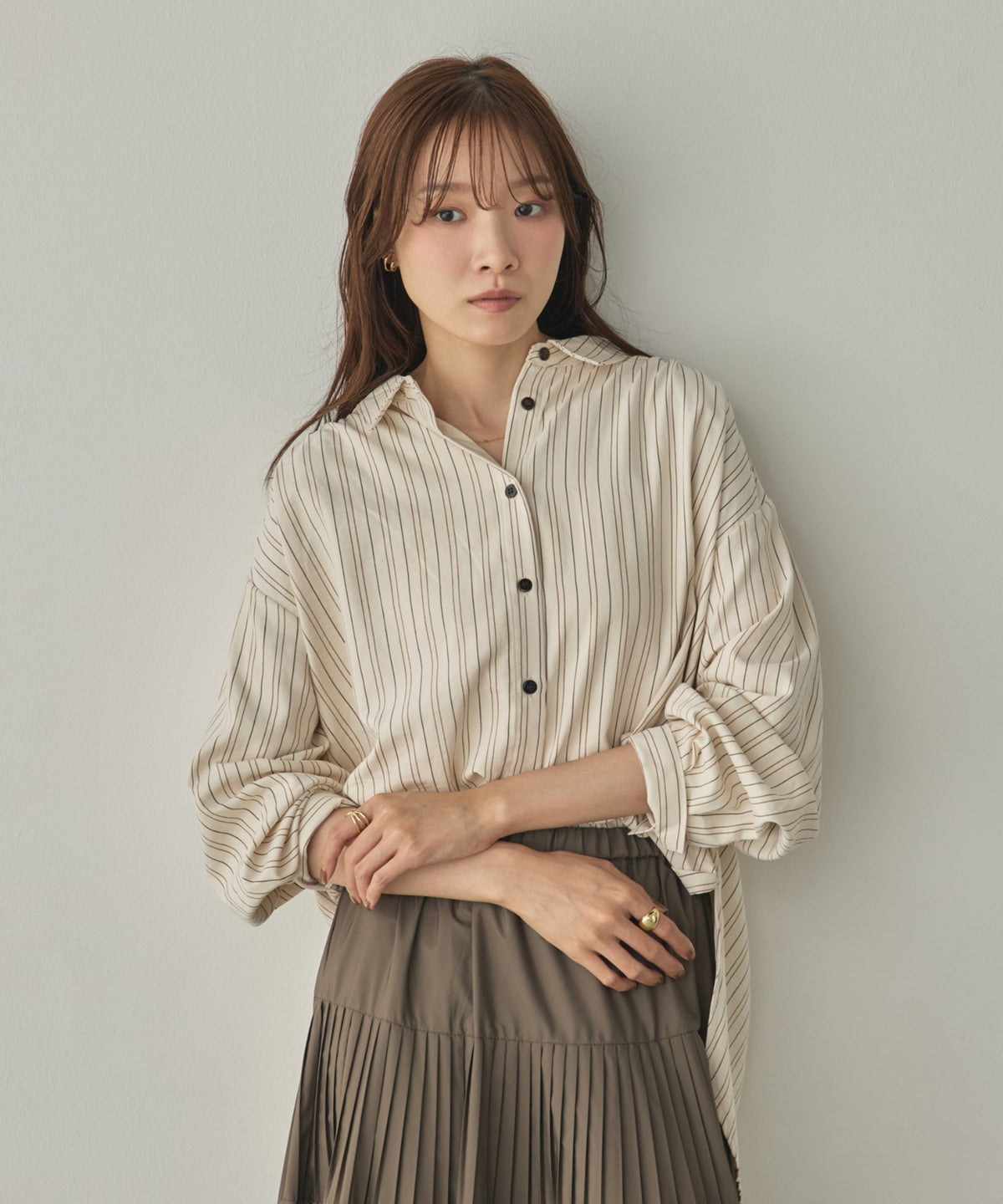 VINTAGE-STYLE PRINTED GATHERED SHIRT