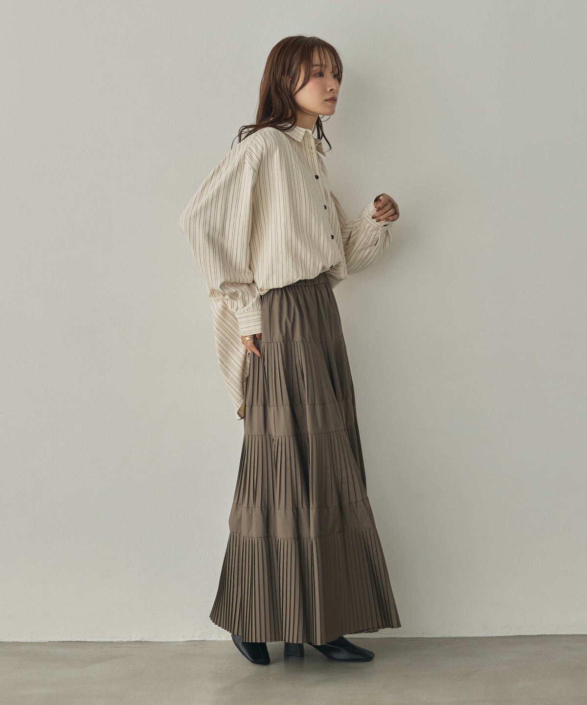 VINTAGE-STYLE PRINTED GATHERED SHIRT