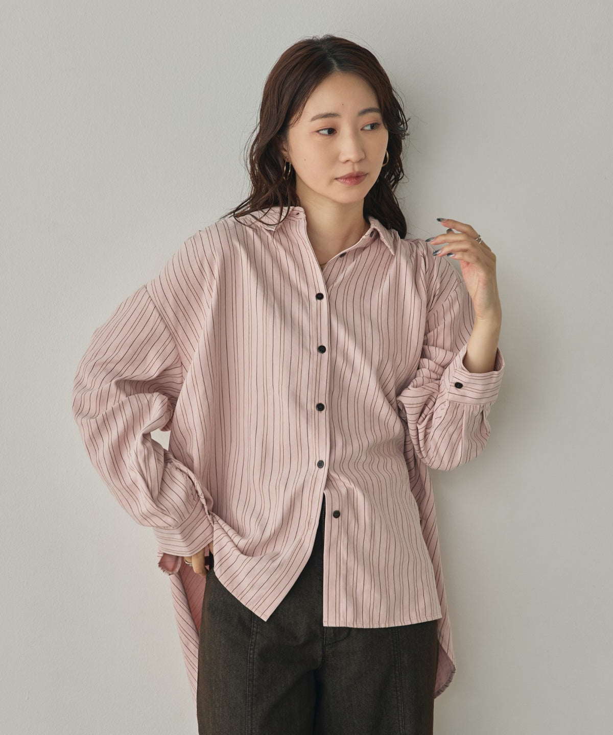 VINTAGE-STYLE PRINTED GATHERED SHIRT