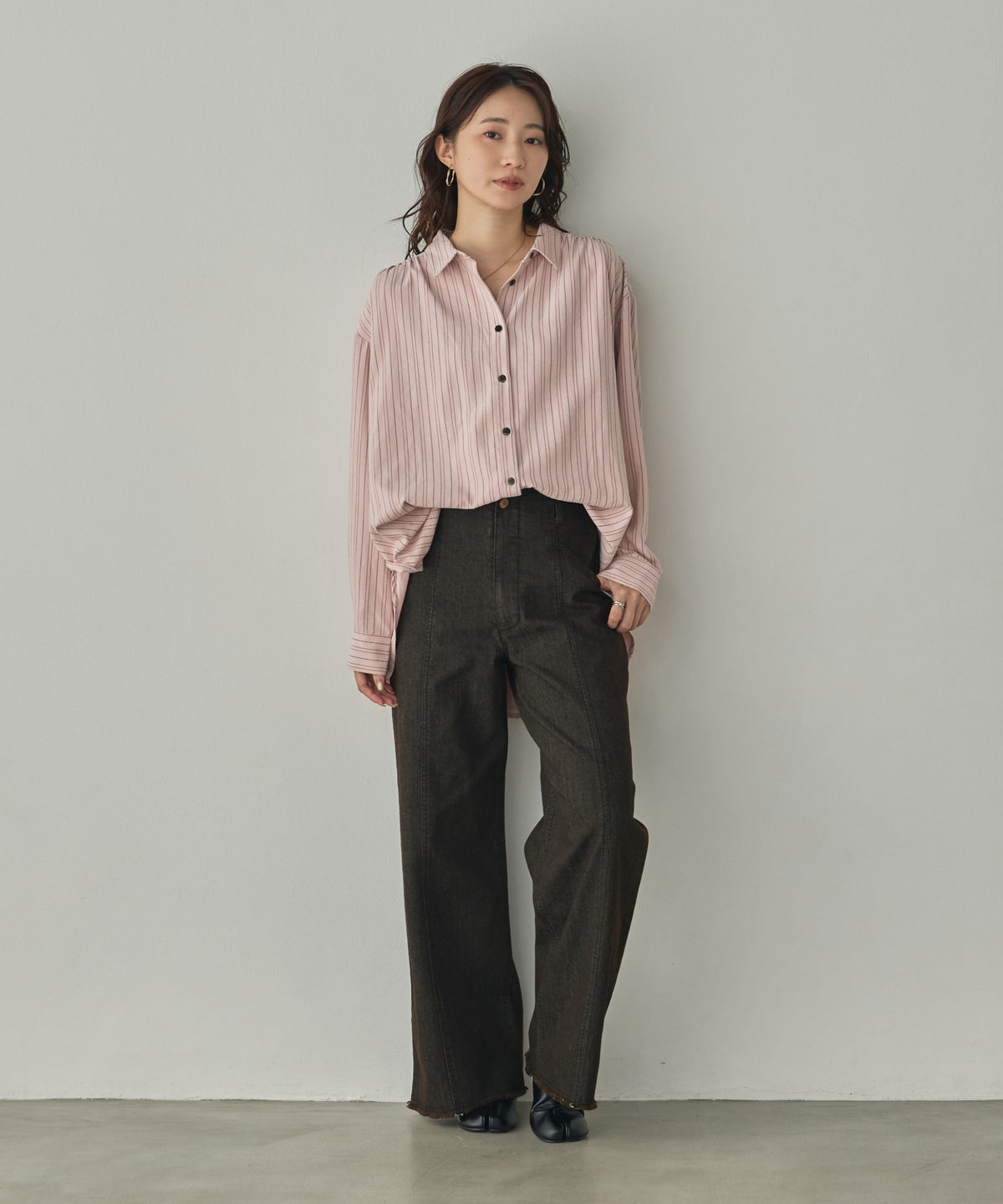 VINTAGE-STYLE PRINTED GATHERED SHIRT