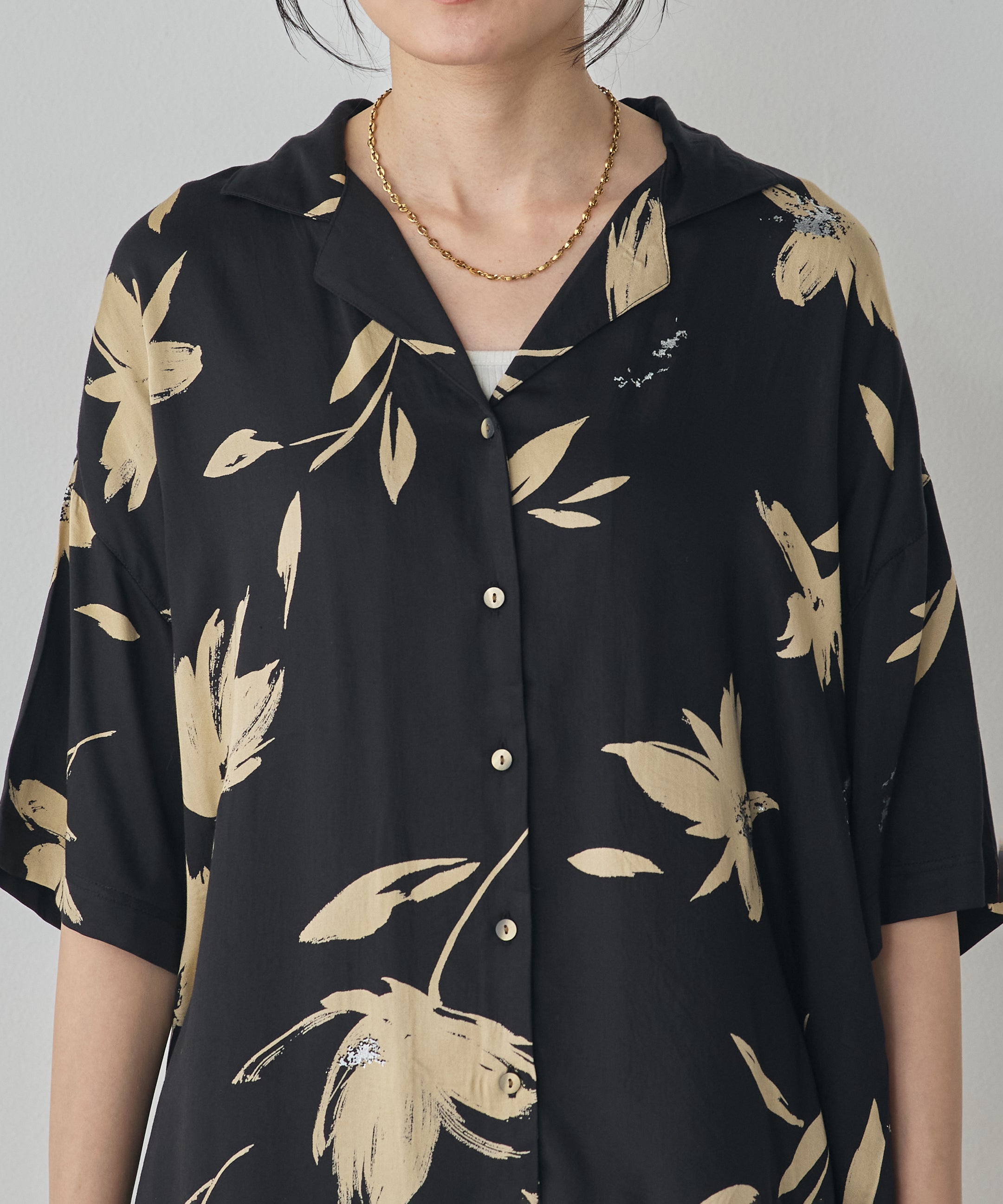 RAYON PATTERNED OPEN-NECK SHIRT